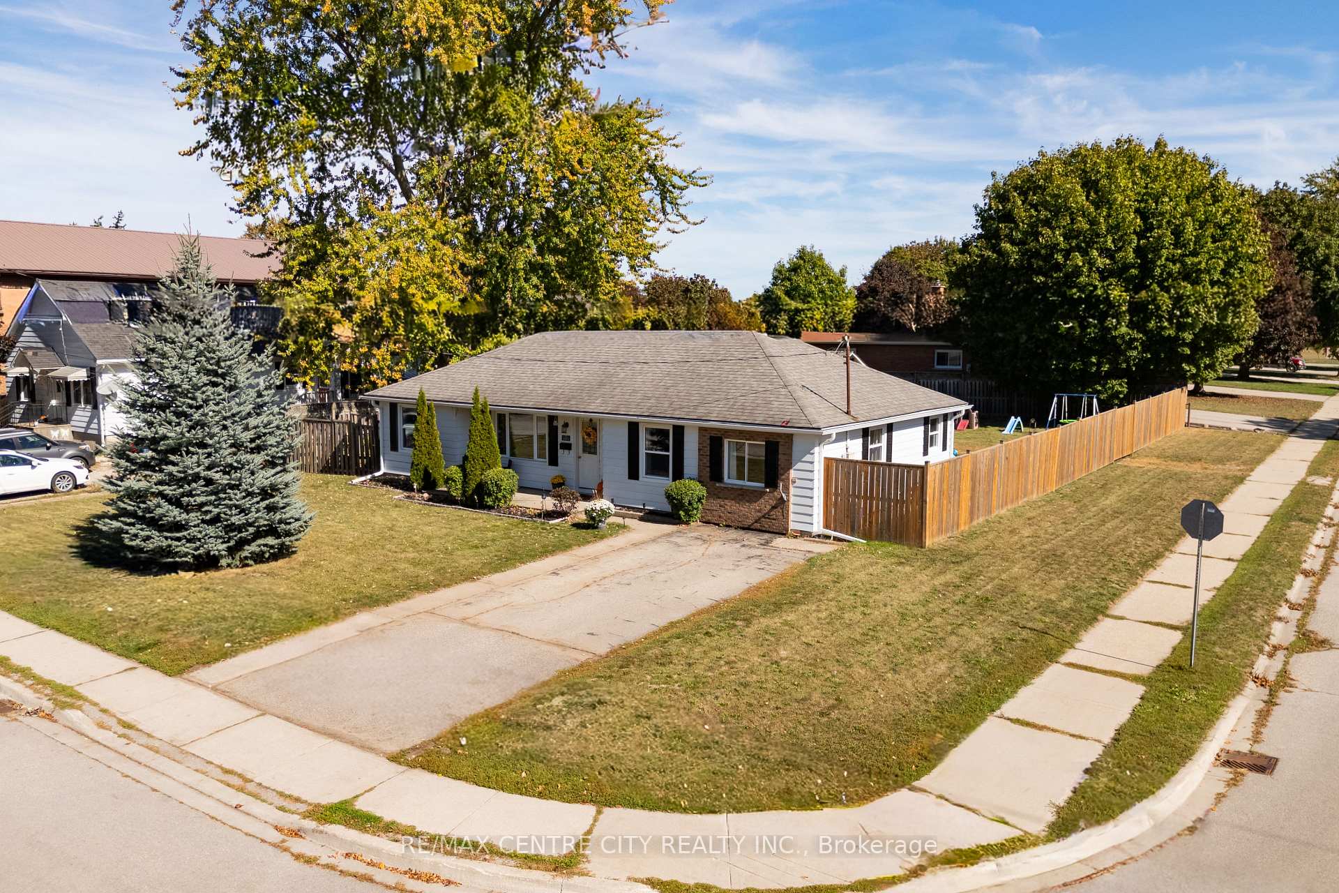 Photo 23 of 103 Caverly Road, Aylmer — HOMEH