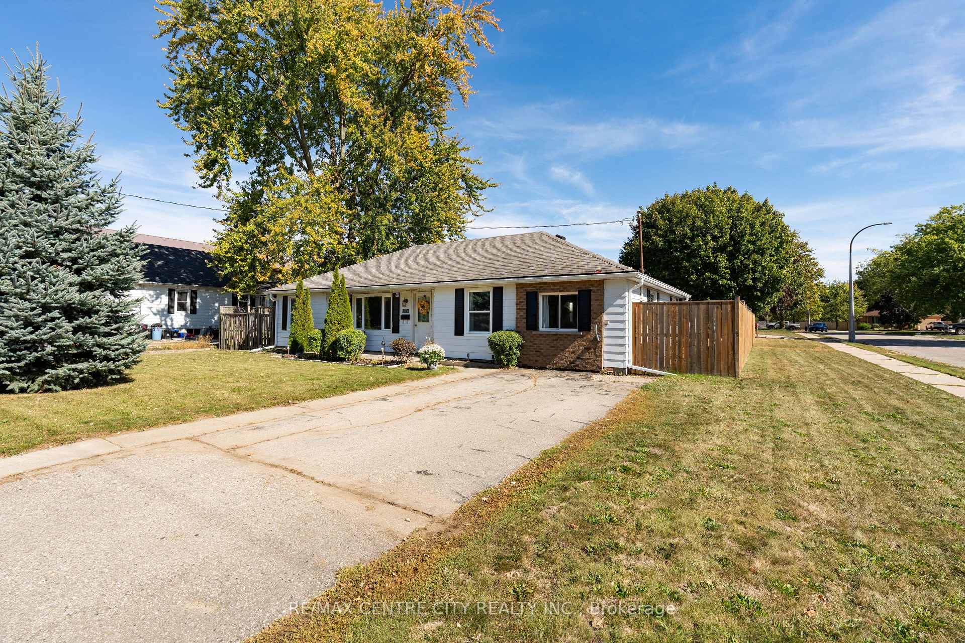 Photo 25 of 103 Caverly Road, Aylmer — HOMEH
