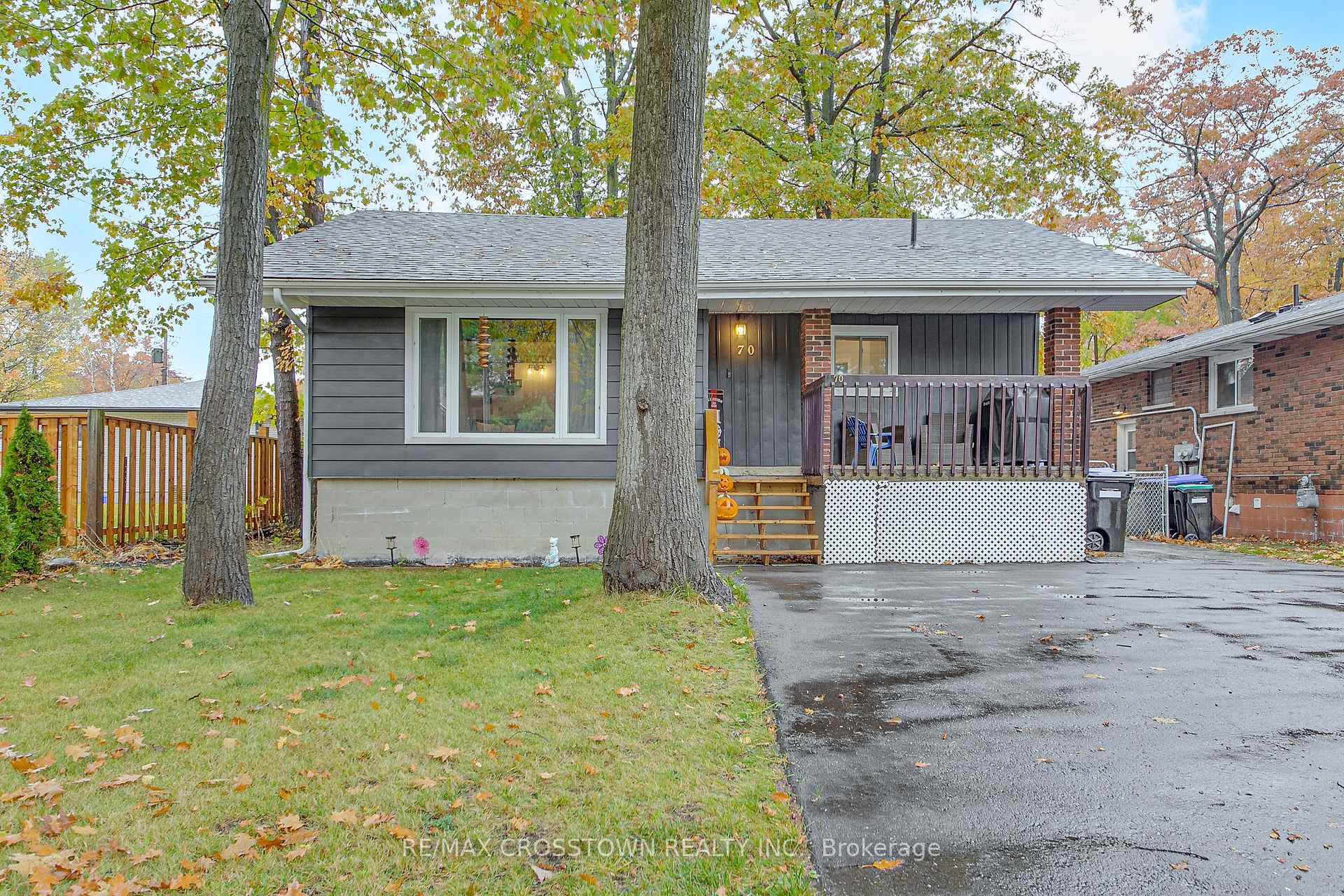 Front of 70 Knox Road W