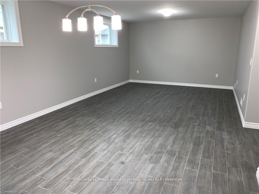 Photo 5 of 41 Dewal Place, Belleville, Belleville Ward — HOMEH