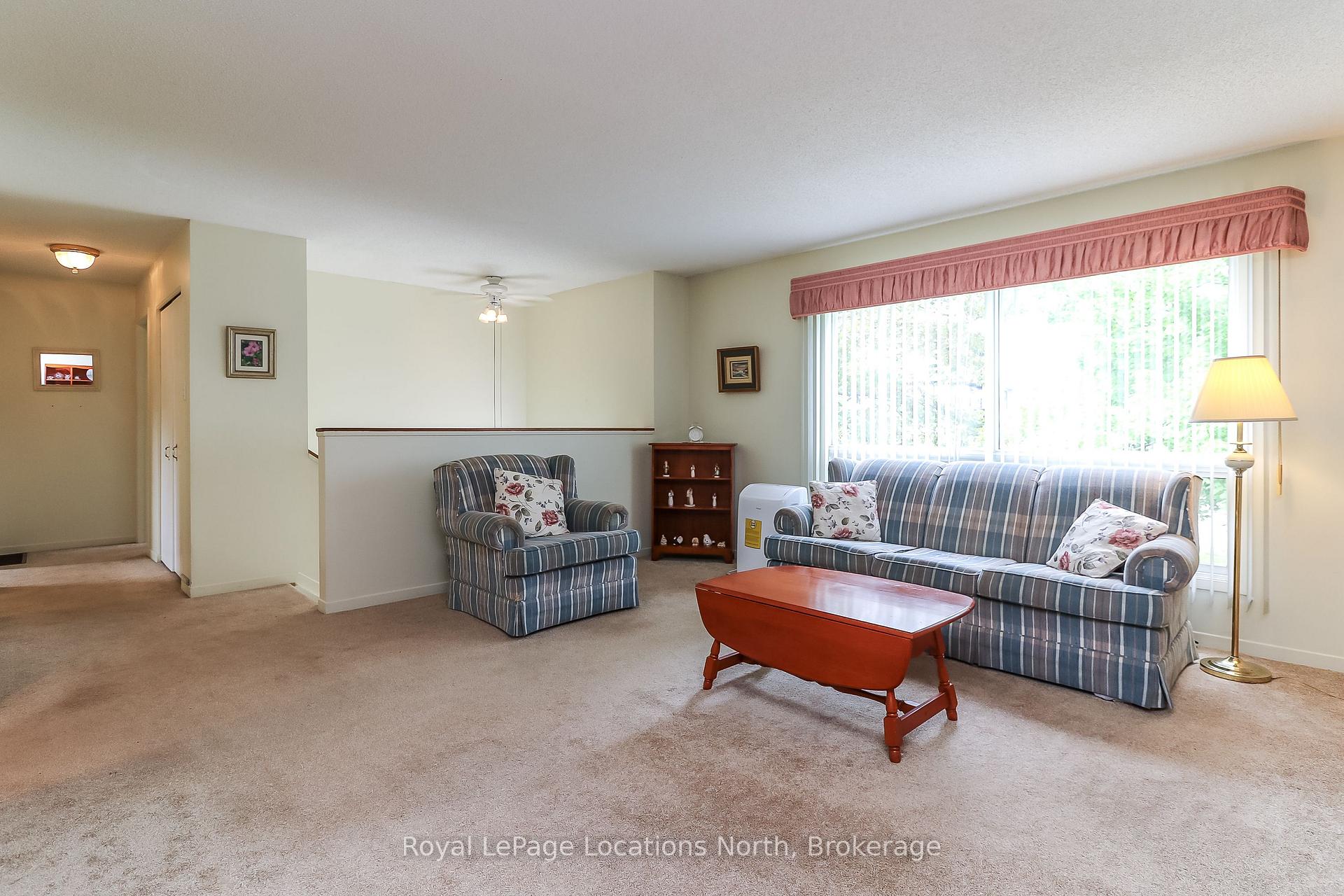 Photo 11 of 32 Lisbon Court, Wasaga Beach — HOMEH