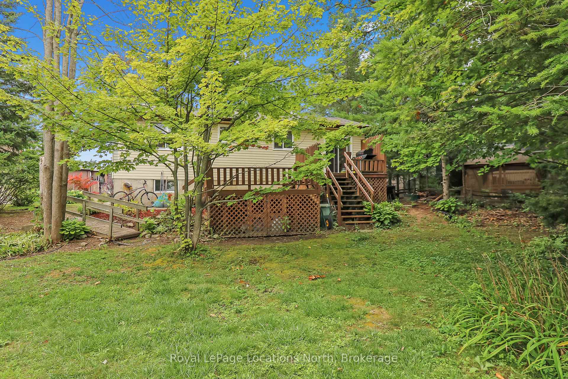 Photo 24 of 32 Lisbon Court, Wasaga Beach — HOMEH