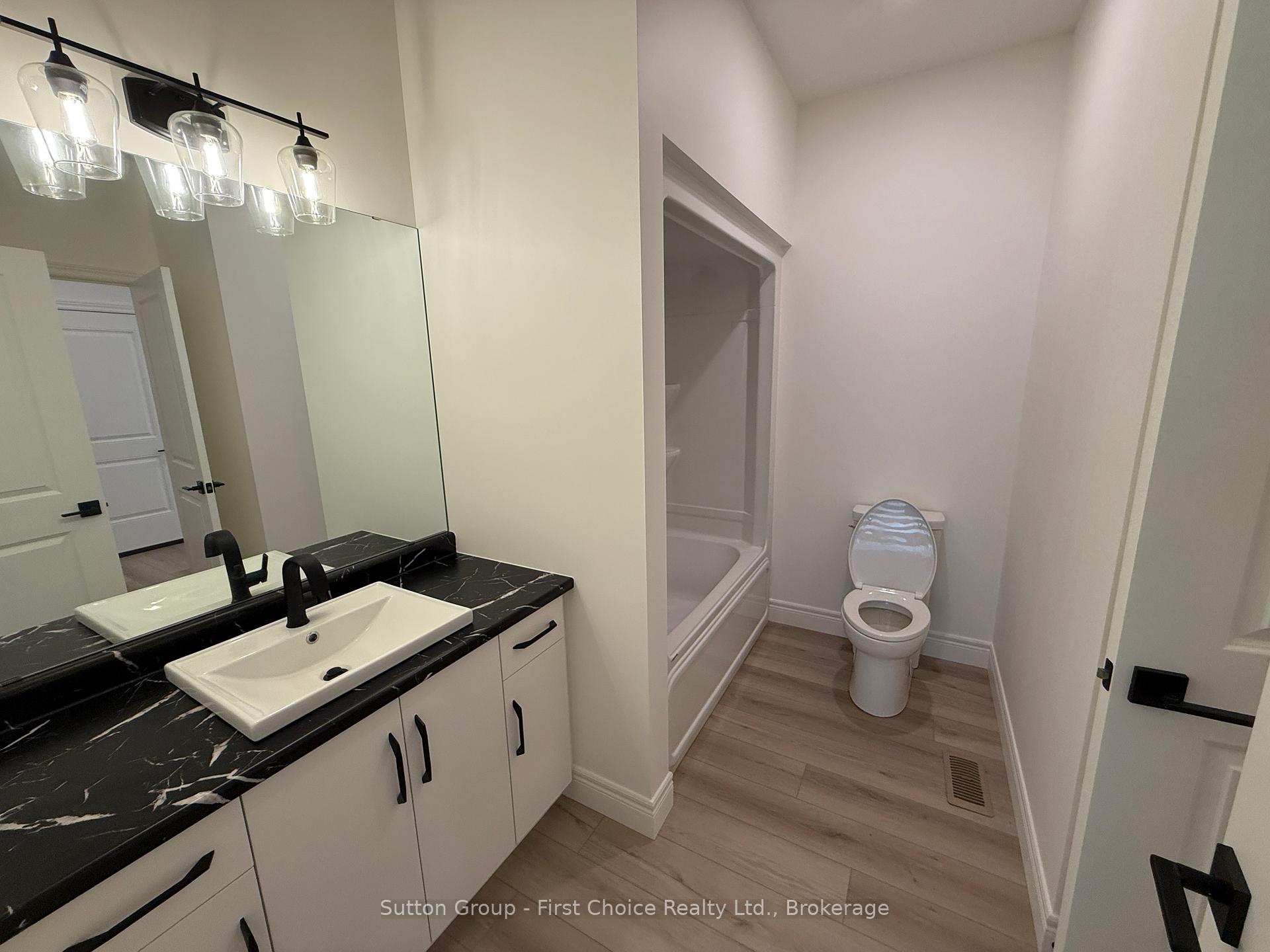 Photo 9 of 207 Arden Crescent, West Perth, Mitchell — HOMEH