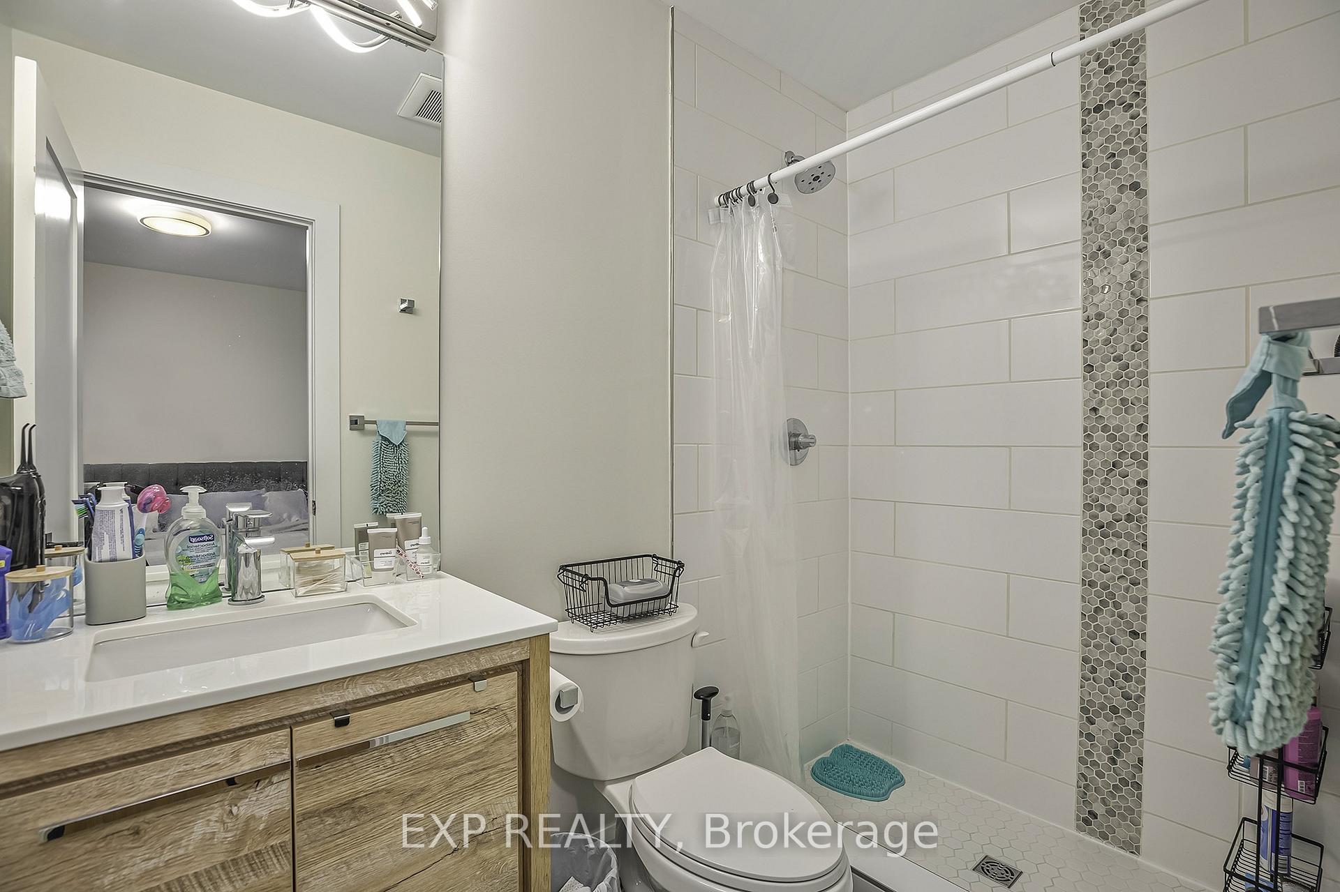 Photo 12 of Unit B, 527 Broadhead Avenue, Ottawa, Westboro/Hampton Park — HOMEH