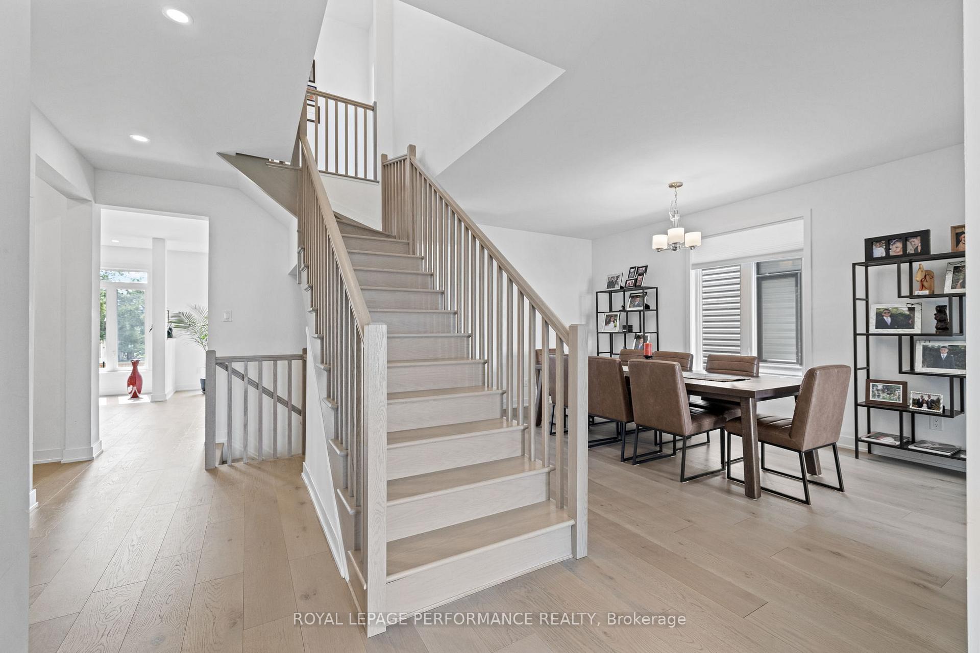 Photo 2 of 612 Kenabeek Terrace, Ottawa, Riverside South/Gloucester Glen — HOMEH