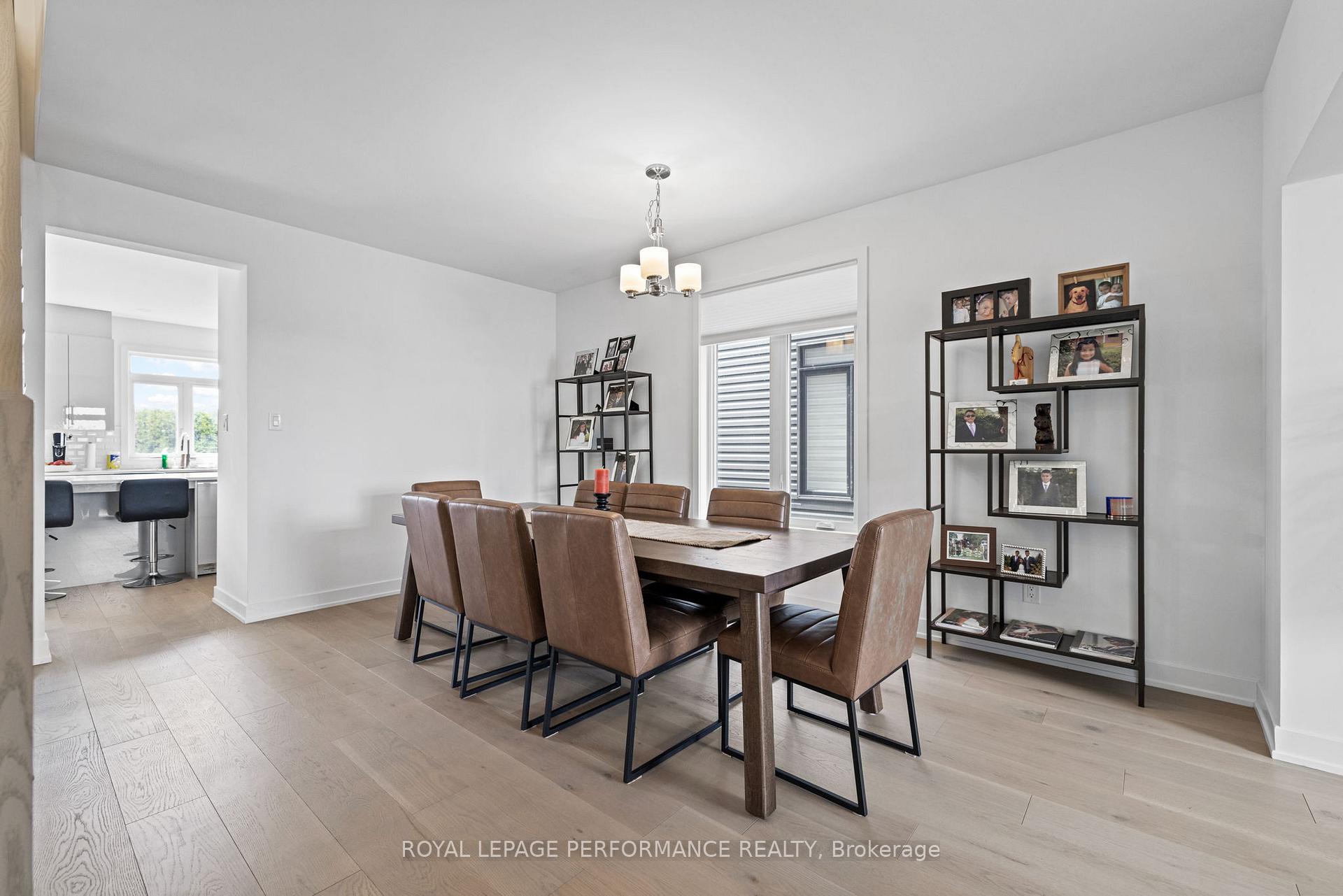 Photo 3 of 612 Kenabeek Terrace, Ottawa, Riverside South/Gloucester Glen — HOMEH