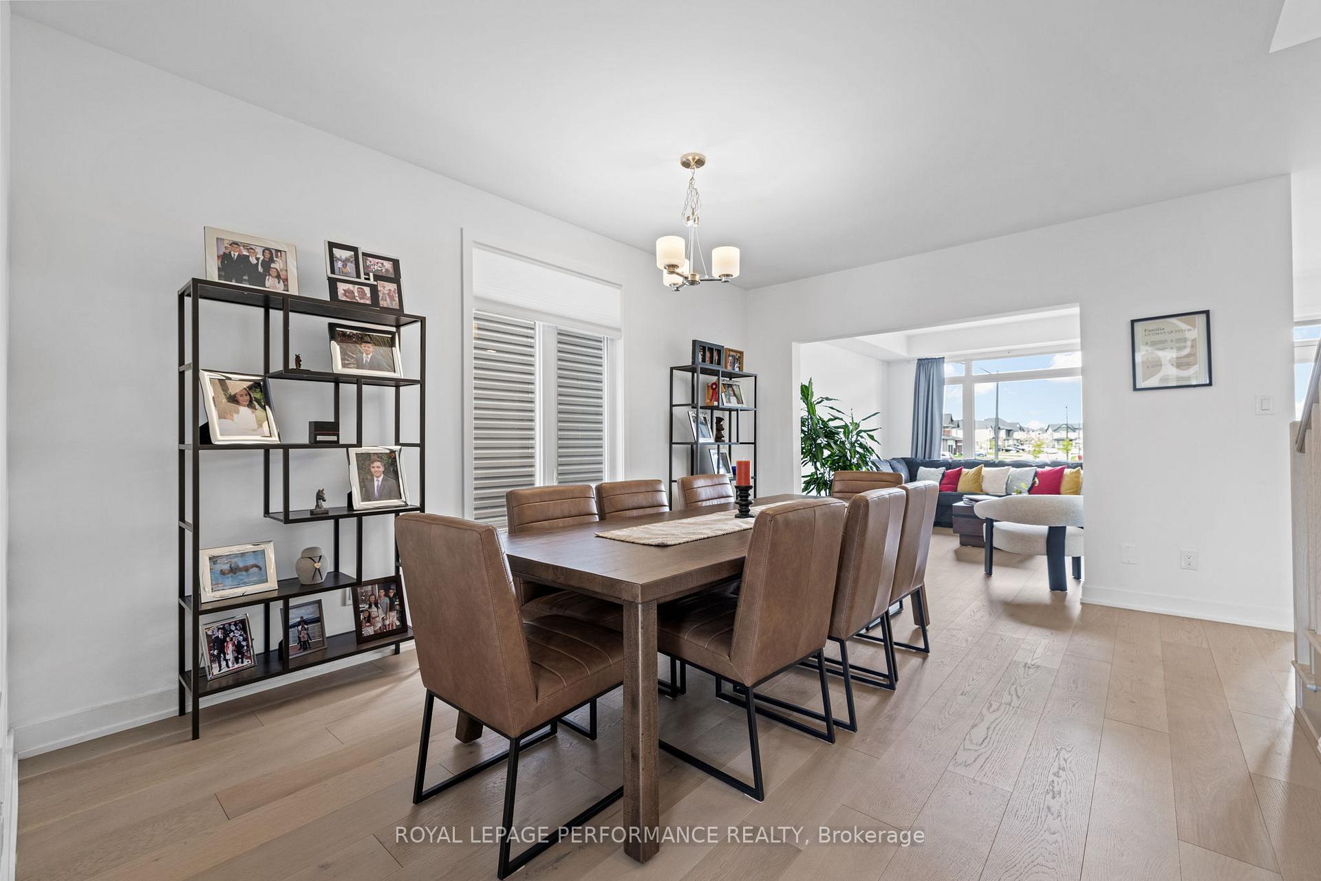Photo 4 of 612 Kenabeek Terrace, Ottawa, Riverside South/Gloucester Glen — HOMEH