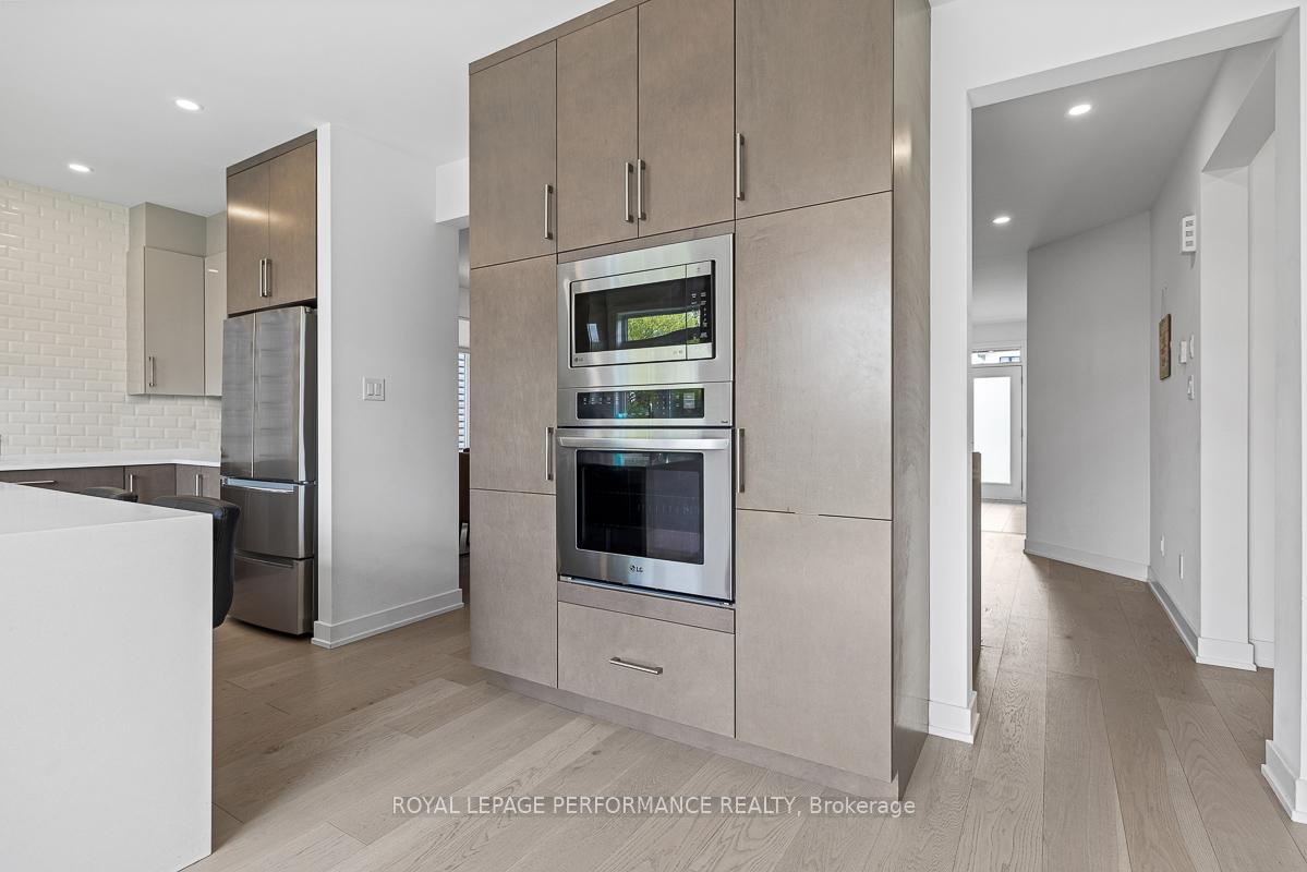 Photo 9 of 612 Kenabeek Terrace, Ottawa, Riverside South/Gloucester Glen — HOMEH