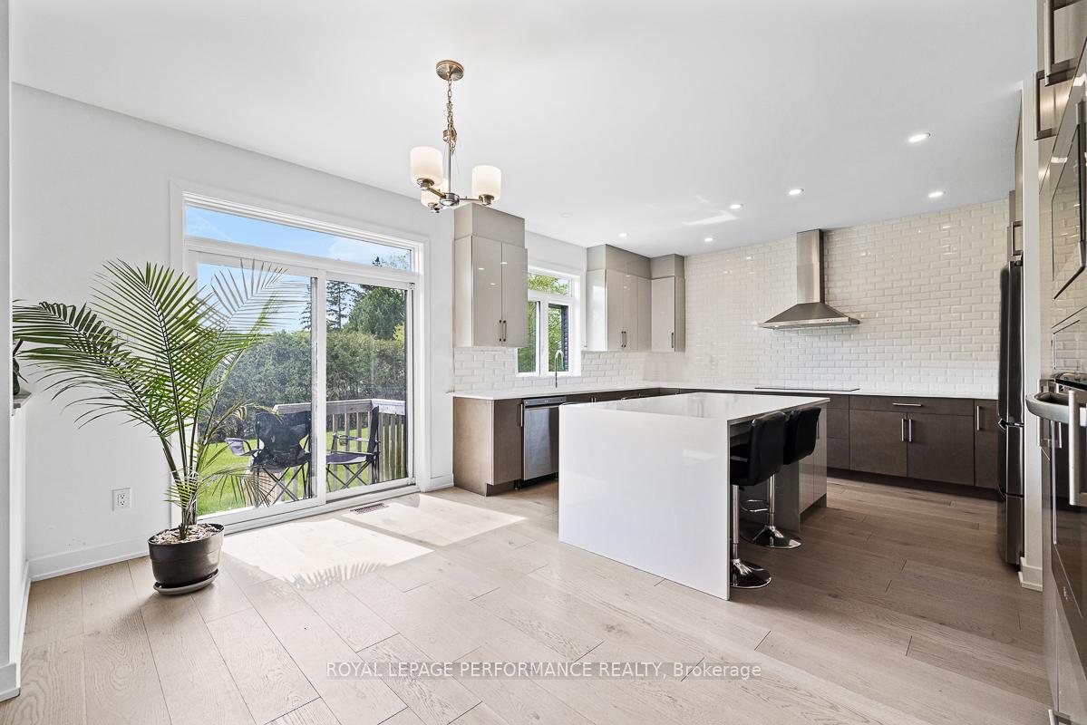 Photo 11 of 612 Kenabeek Terrace, Ottawa, Riverside South/Gloucester Glen — HOMEH