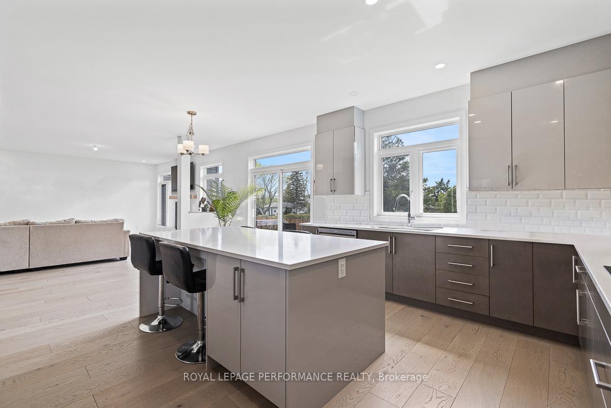 Photo 12 of 612 Kenabeek Terrace, Ottawa, Riverside South/Gloucester Glen — HOMEH
