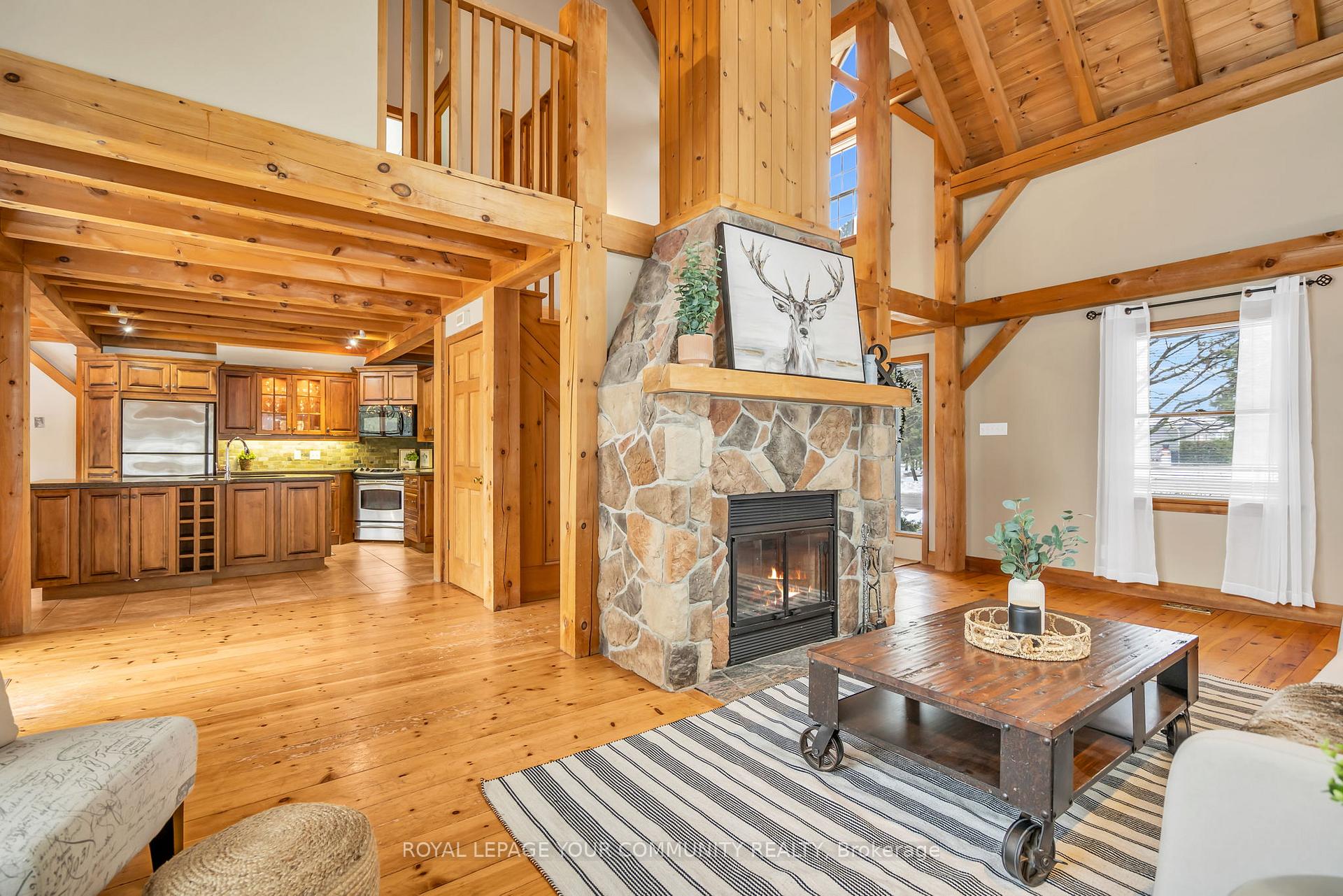 Photo 11 of 18 Hilda Avenue, Uxbridge, Rural Uxbridge — HOMEH