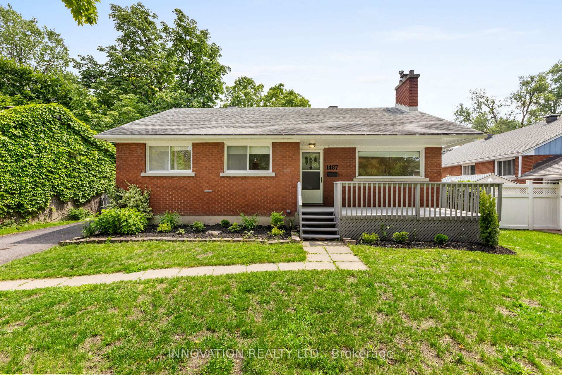 Front of 1487 Caverley Street