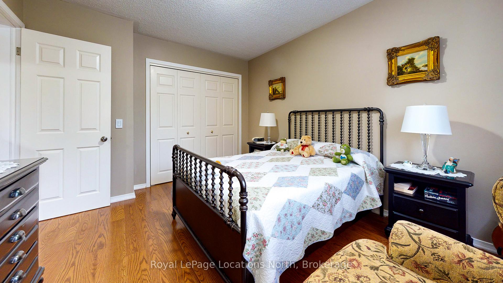 Photo 10 of 25 St James Place, Wasaga Beach — HOMEH