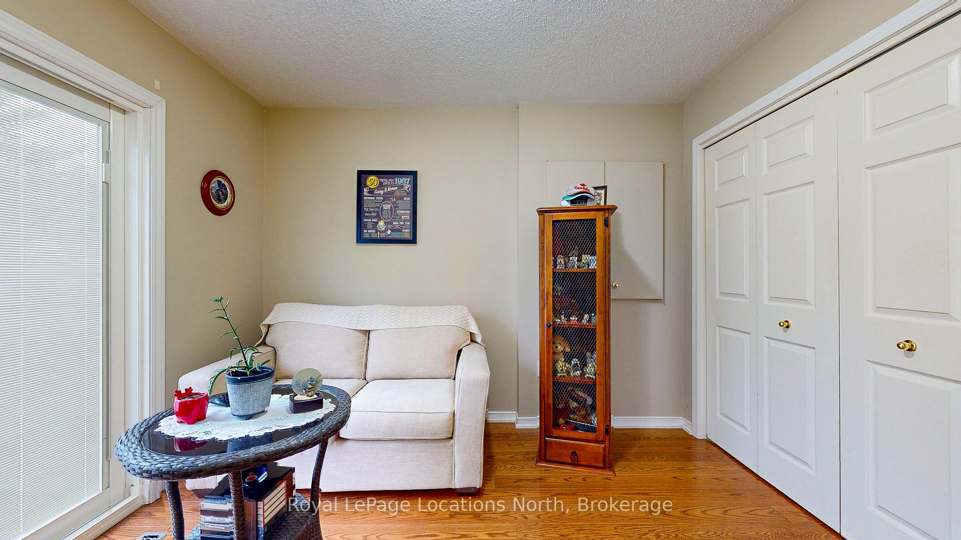 Photo 15 of 25 St James Place, Wasaga Beach — HOMEH