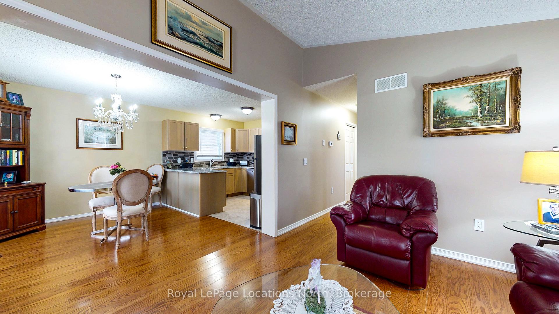 Photo 23 of 25 St James Place, Wasaga Beach — HOMEH