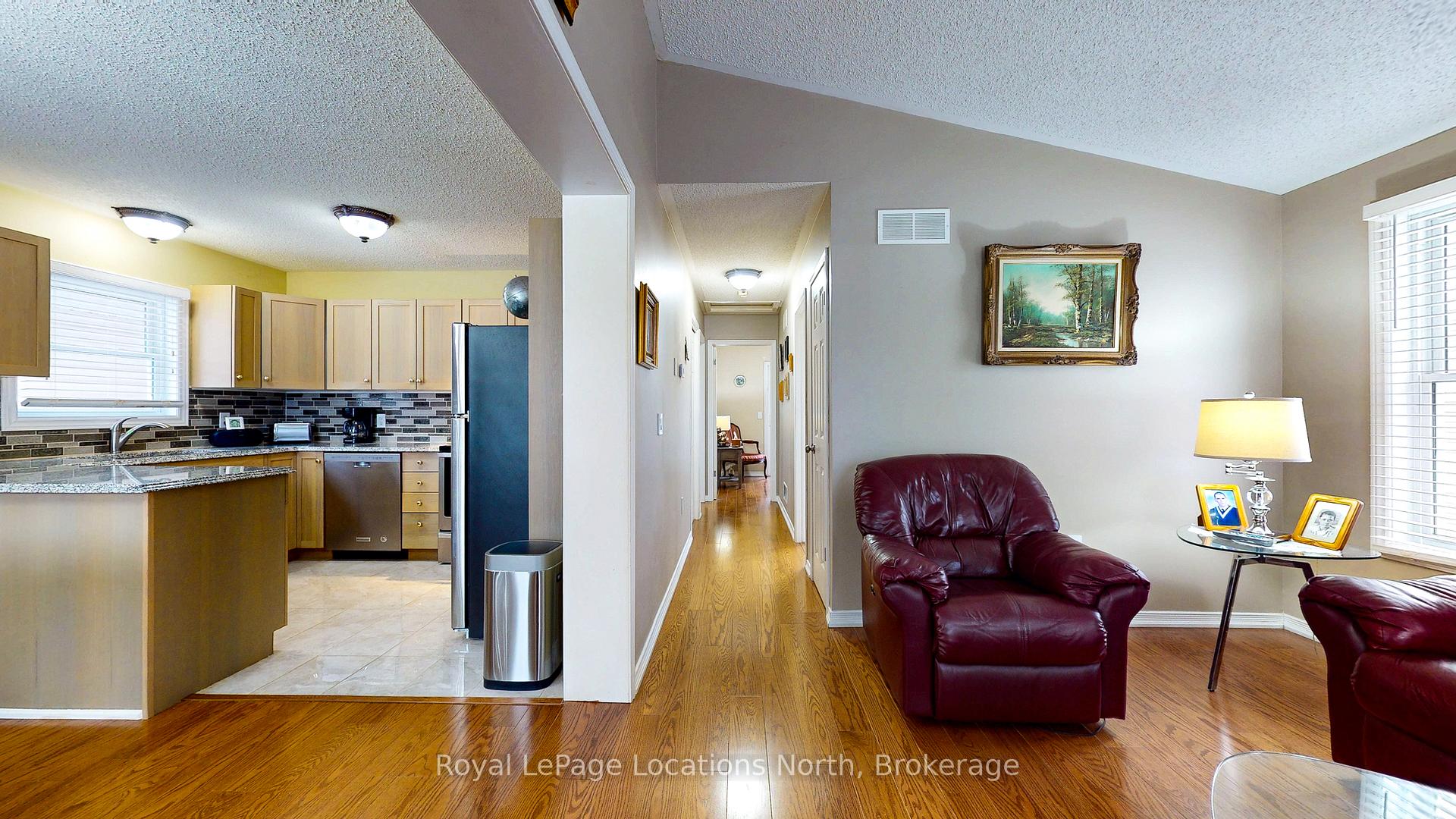 Photo 24 of 25 St James Place, Wasaga Beach — HOMEH