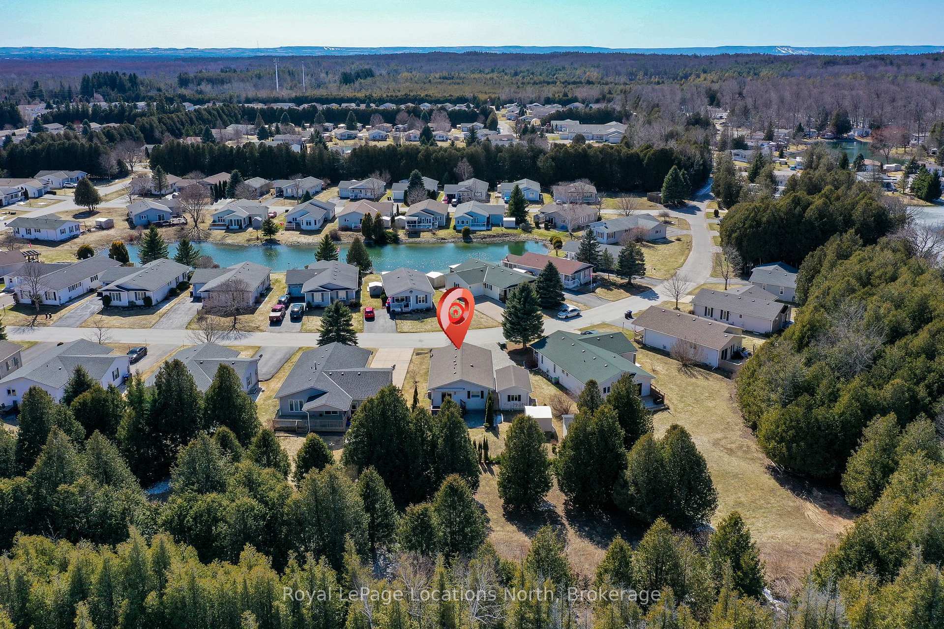 Photo 33 of 25 St James Place, Wasaga Beach — HOMEH