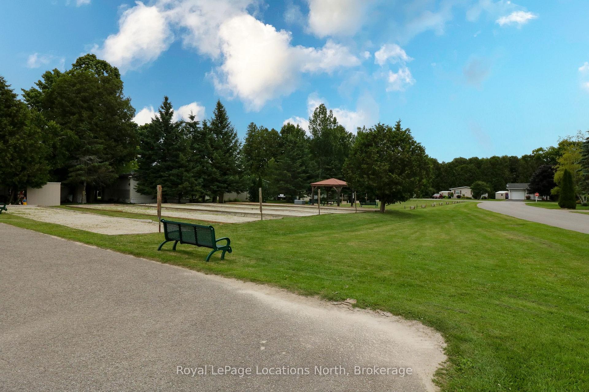 Photo 50 of 25 St James Place, Wasaga Beach — HOMEH