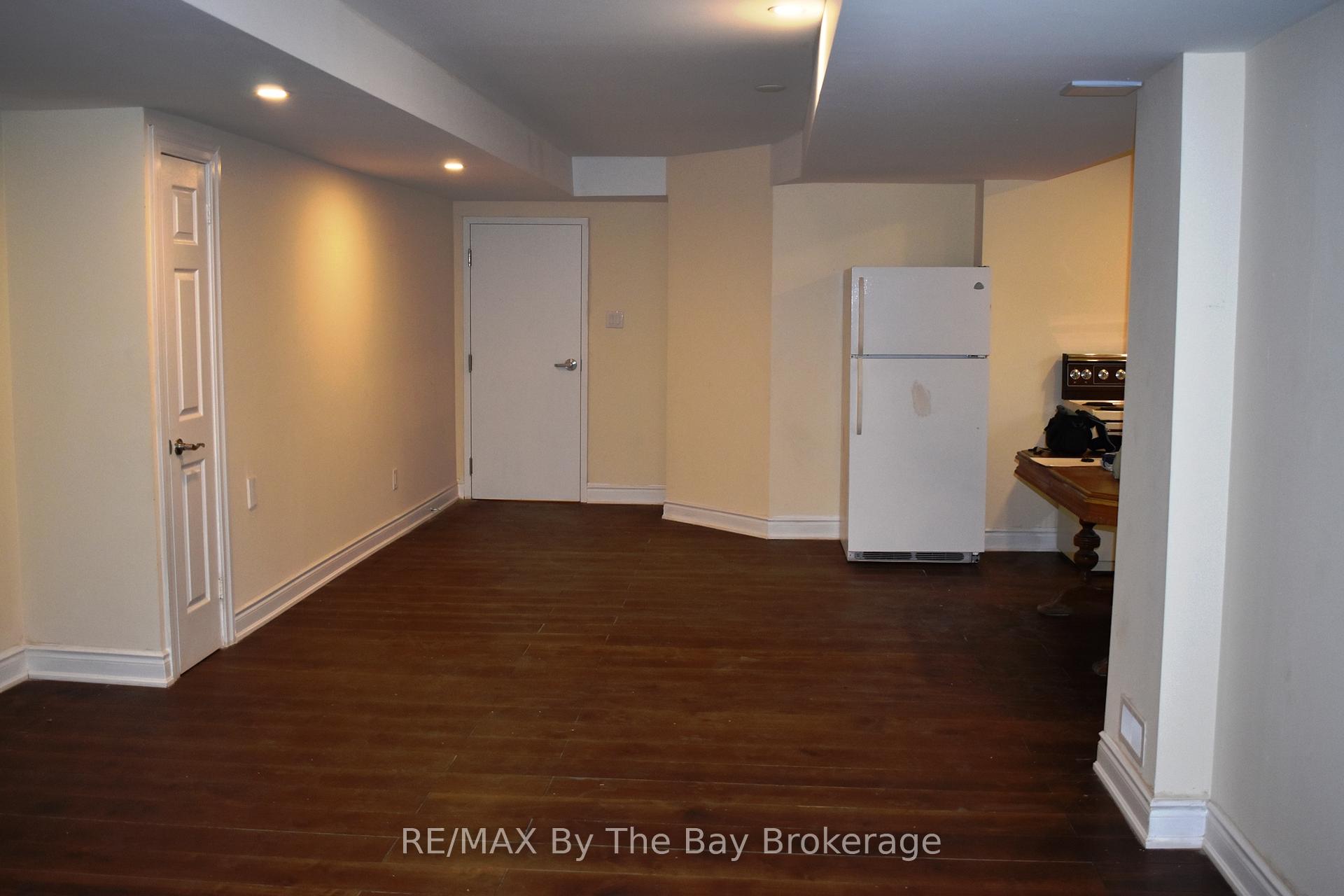 Photo 4 of Unit Lower Level, 38 Downer Crescent, Wasaga Beach — HOMEH