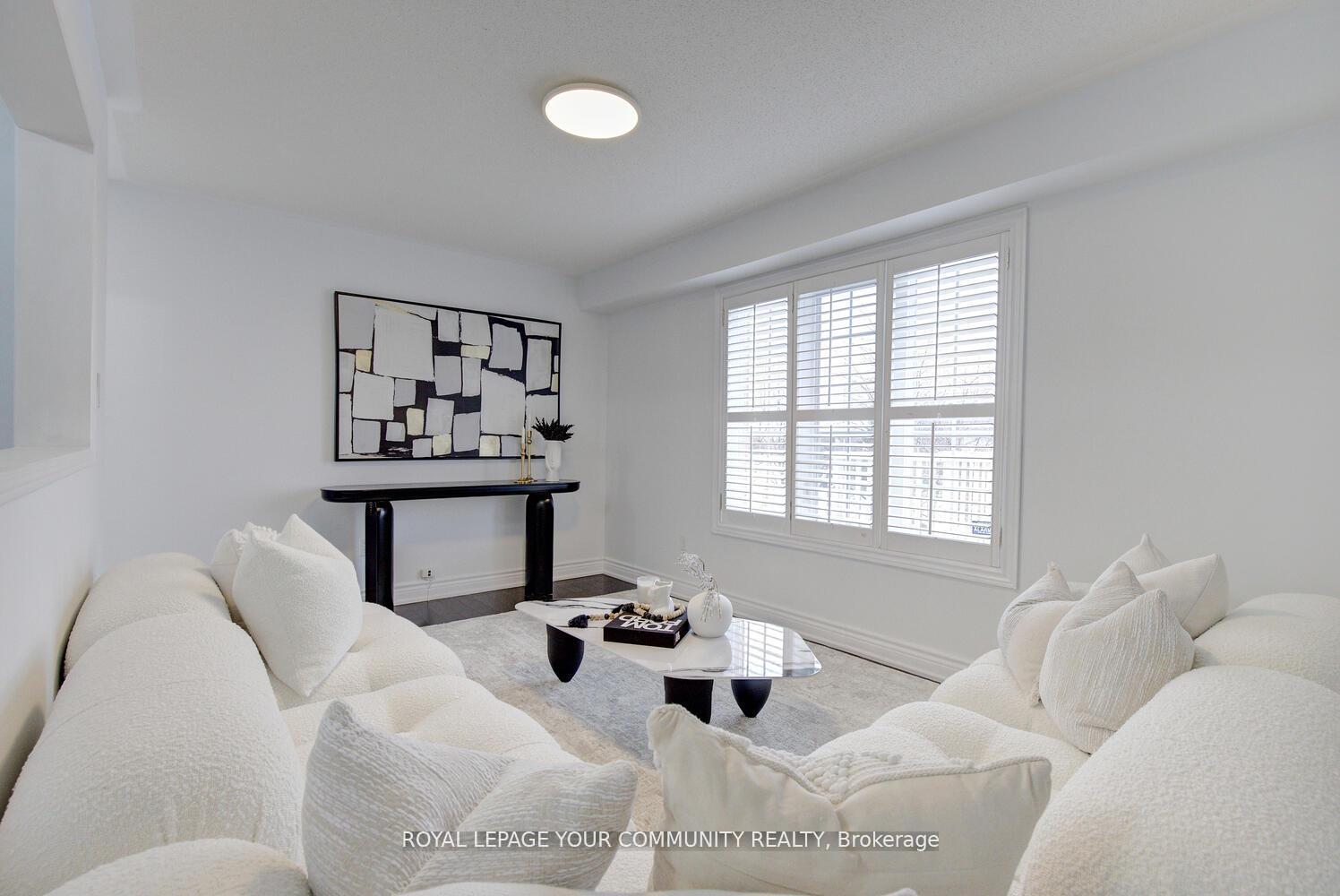 Photo 24 of 2 Bestview Crescent, Vaughan, Rural Vaughan — HOMEH