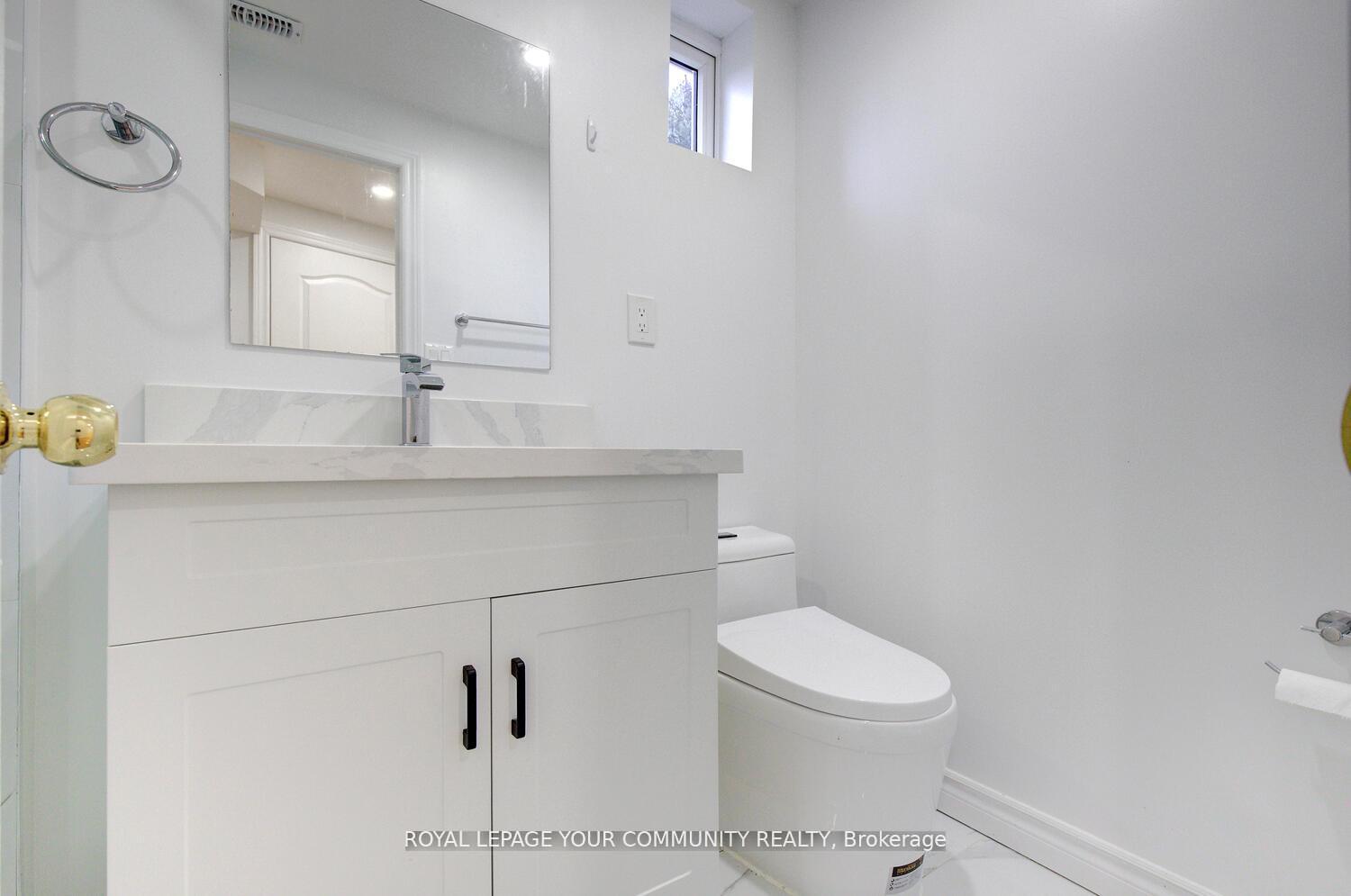 Photo 37 of 2 Bestview Crescent, Vaughan, Rural Vaughan — HOMEH