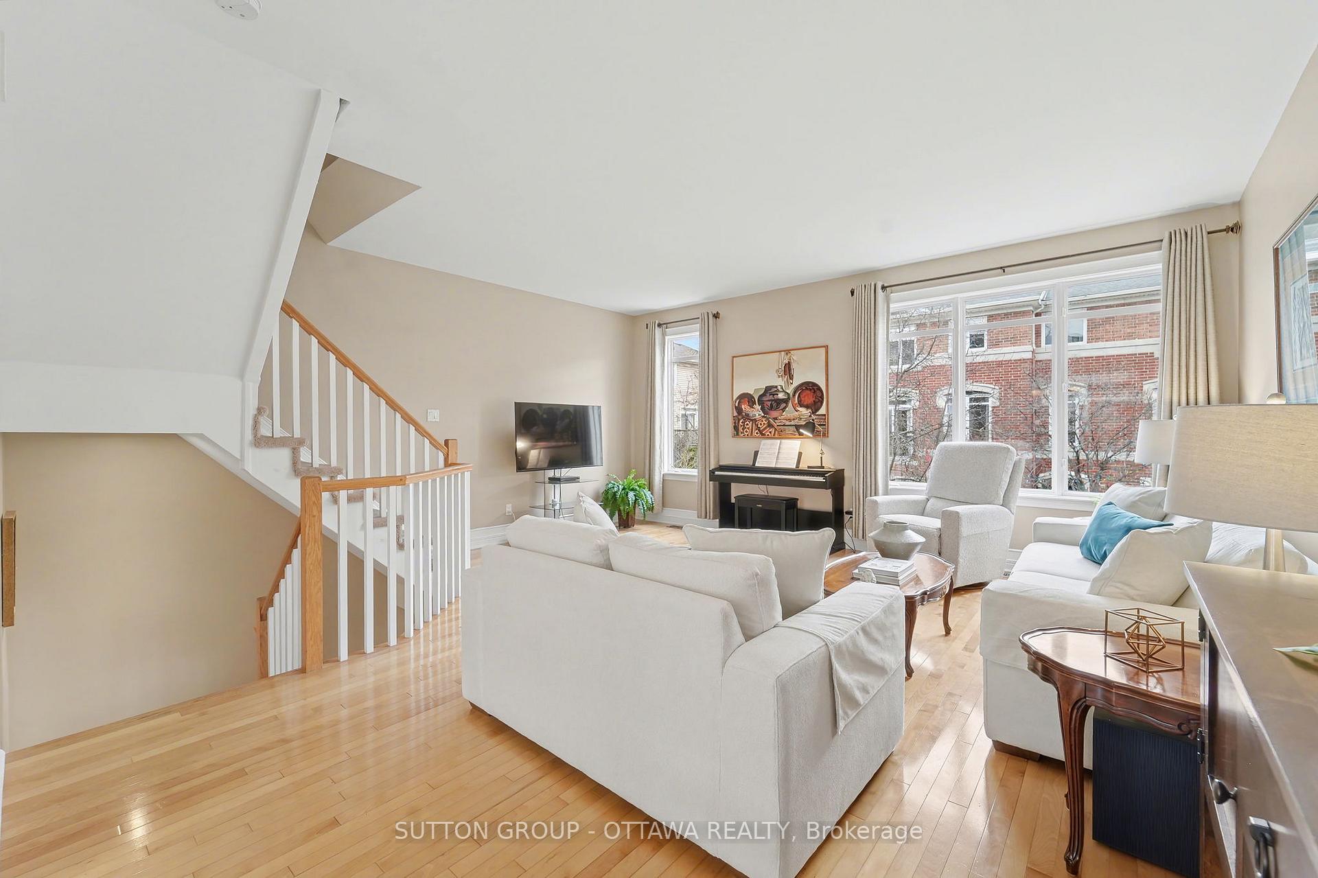 Photo 13 of 235 West Village Private, Ottawa, Westboro South — HOMEH
