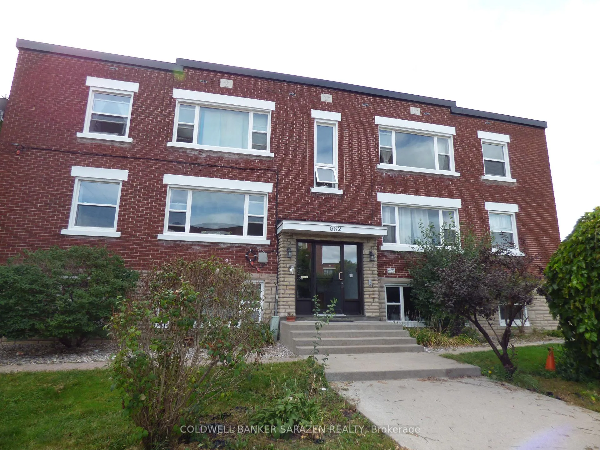 Photo 2 of Unit 3, 682 Irene Crescent, Ottawa, Westboro/Hampton Park — HOMEH