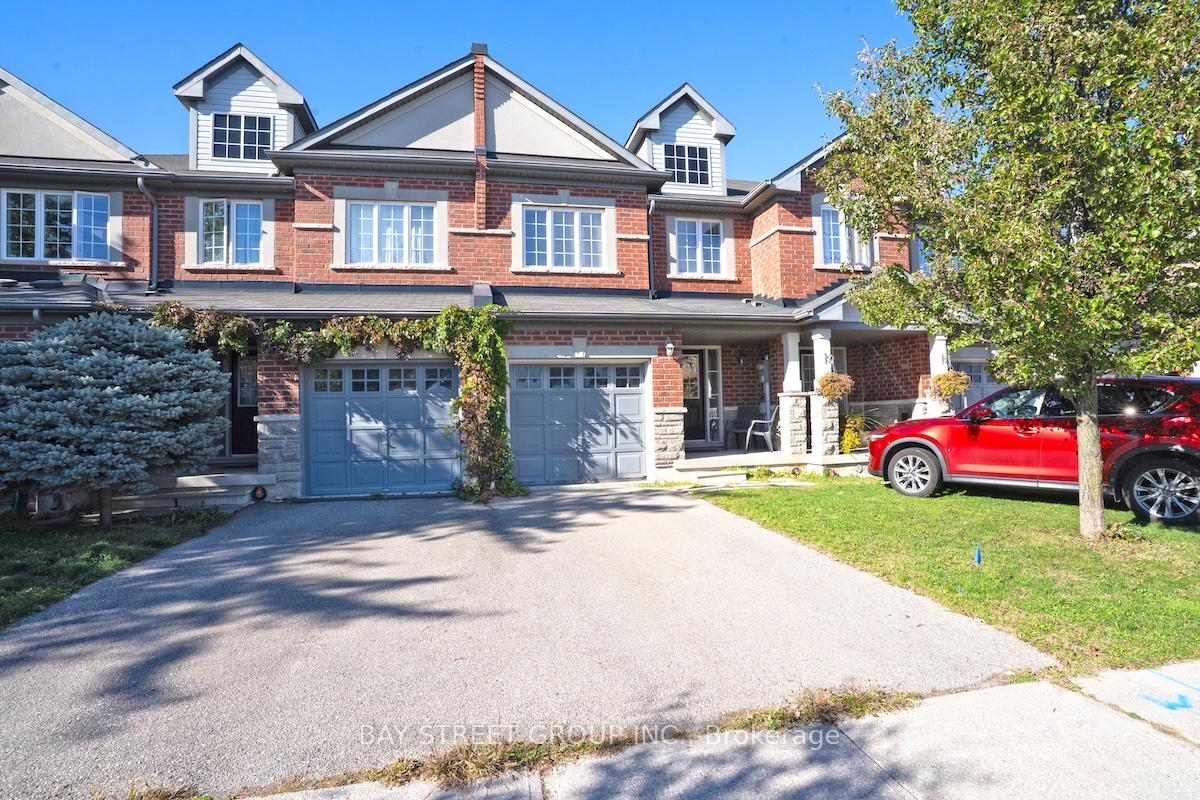 Photo 37 of 58 Carrier Crescent, Vaughan, Patterson — HOMEH