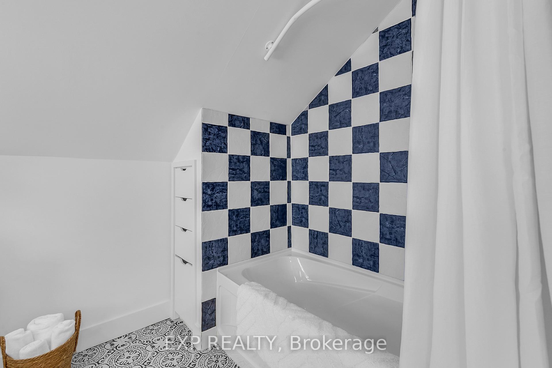 Photo 16 of 173 Belmont Avenue, Waterloo — HOMEH