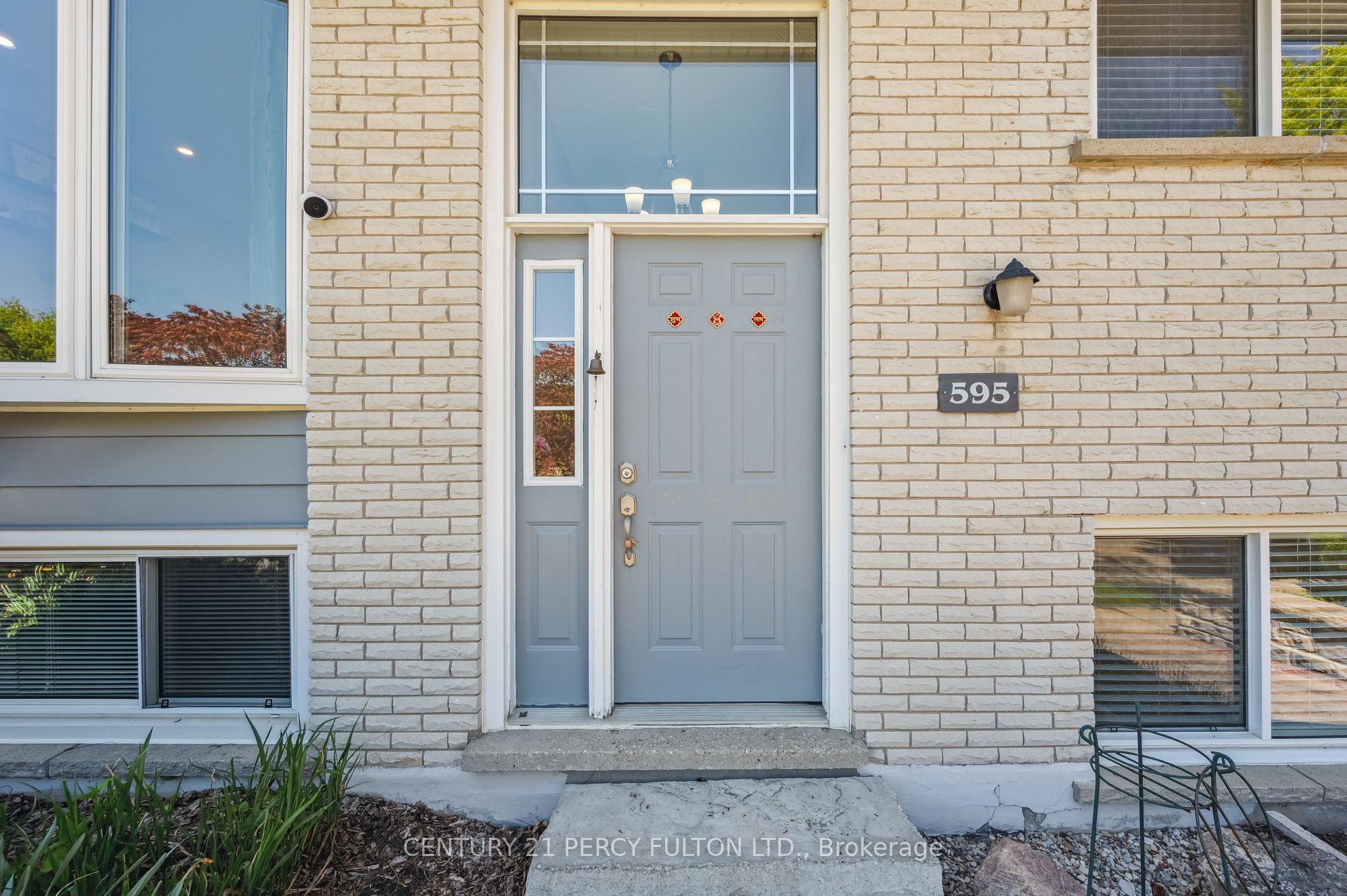 Photo 3 of 595 Northgate Avenue, Waterloo — HOMEH
