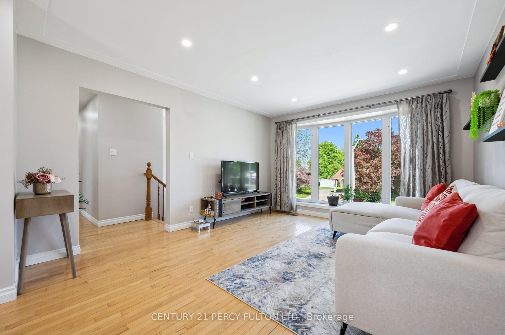 Photo 5 of 595 Northgate Avenue, Waterloo — HOMEH