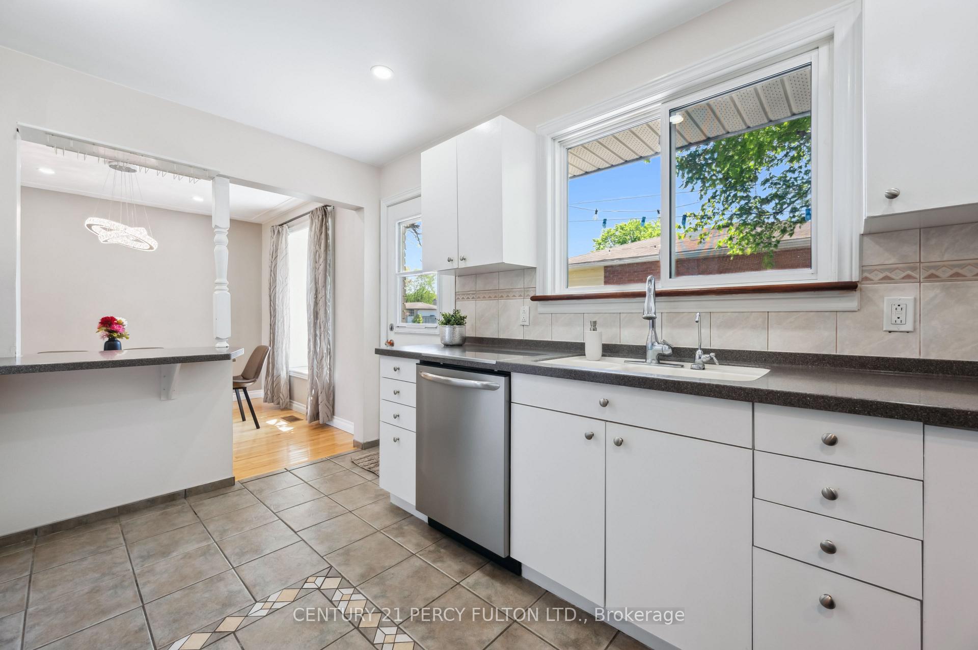 Photo 13 of 595 Northgate Avenue, Waterloo — HOMEH