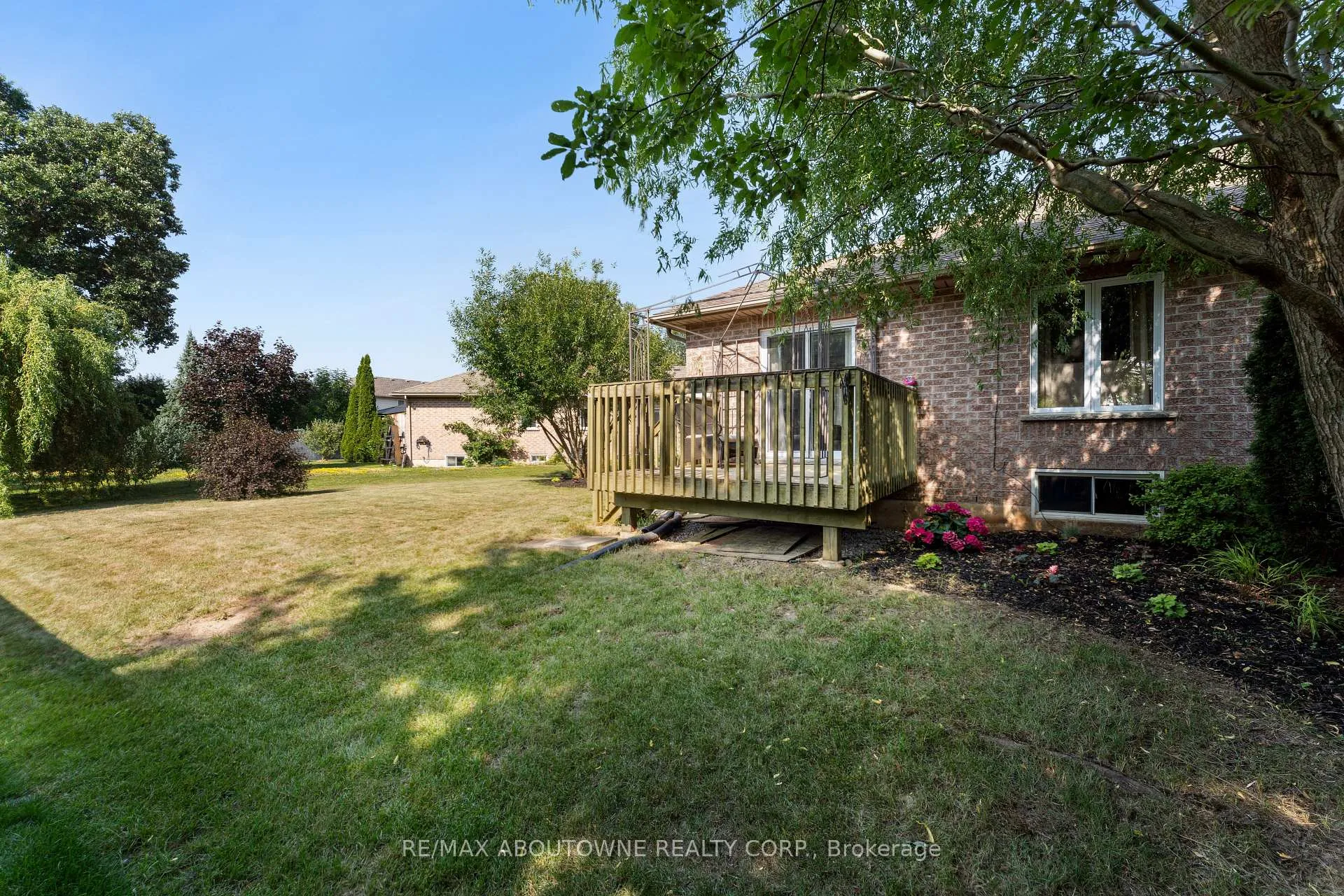Photo 22 of 66 Bridgewater Court, Welland, N. Welland — HOMEH