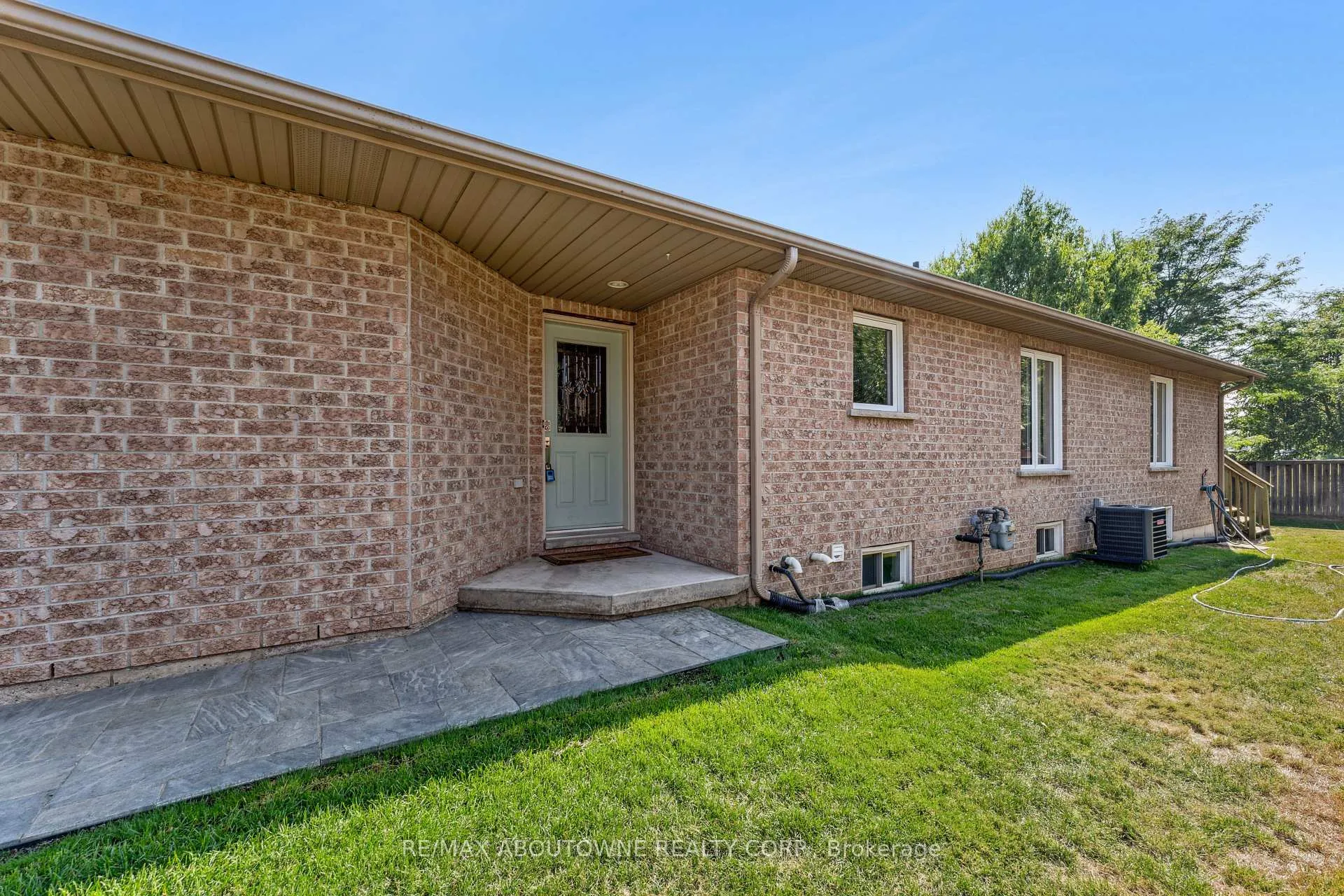 Photo 27 of 66 Bridgewater Court, Welland, N. Welland — HOMEH