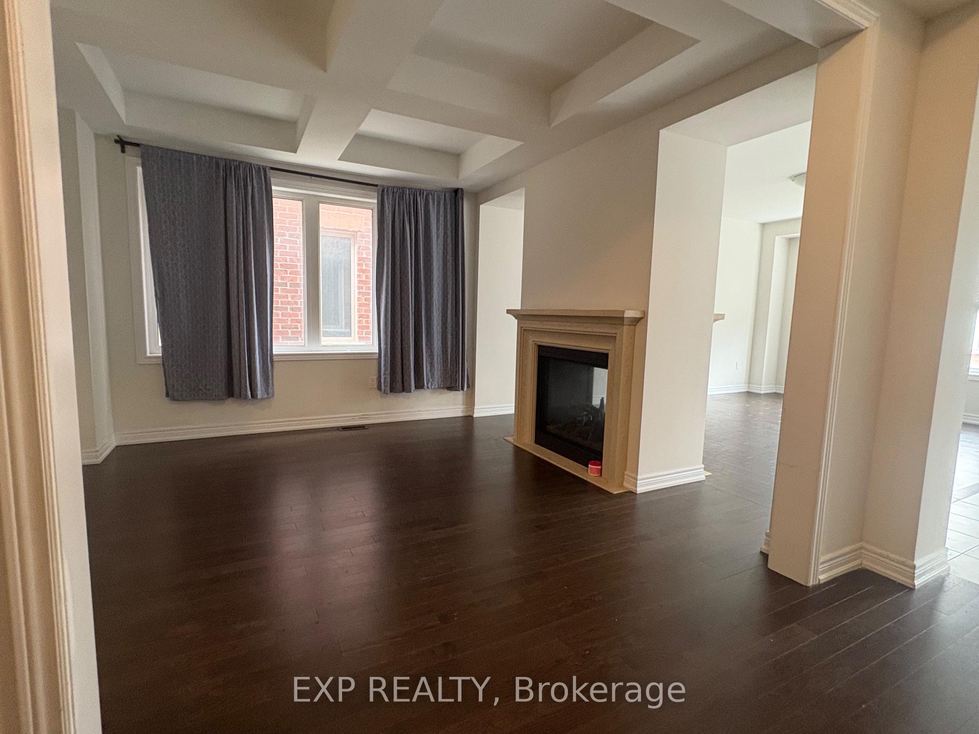 Photo 5 of 14 Alistair Crescent, Vaughan, Kleinburg — HOMEH