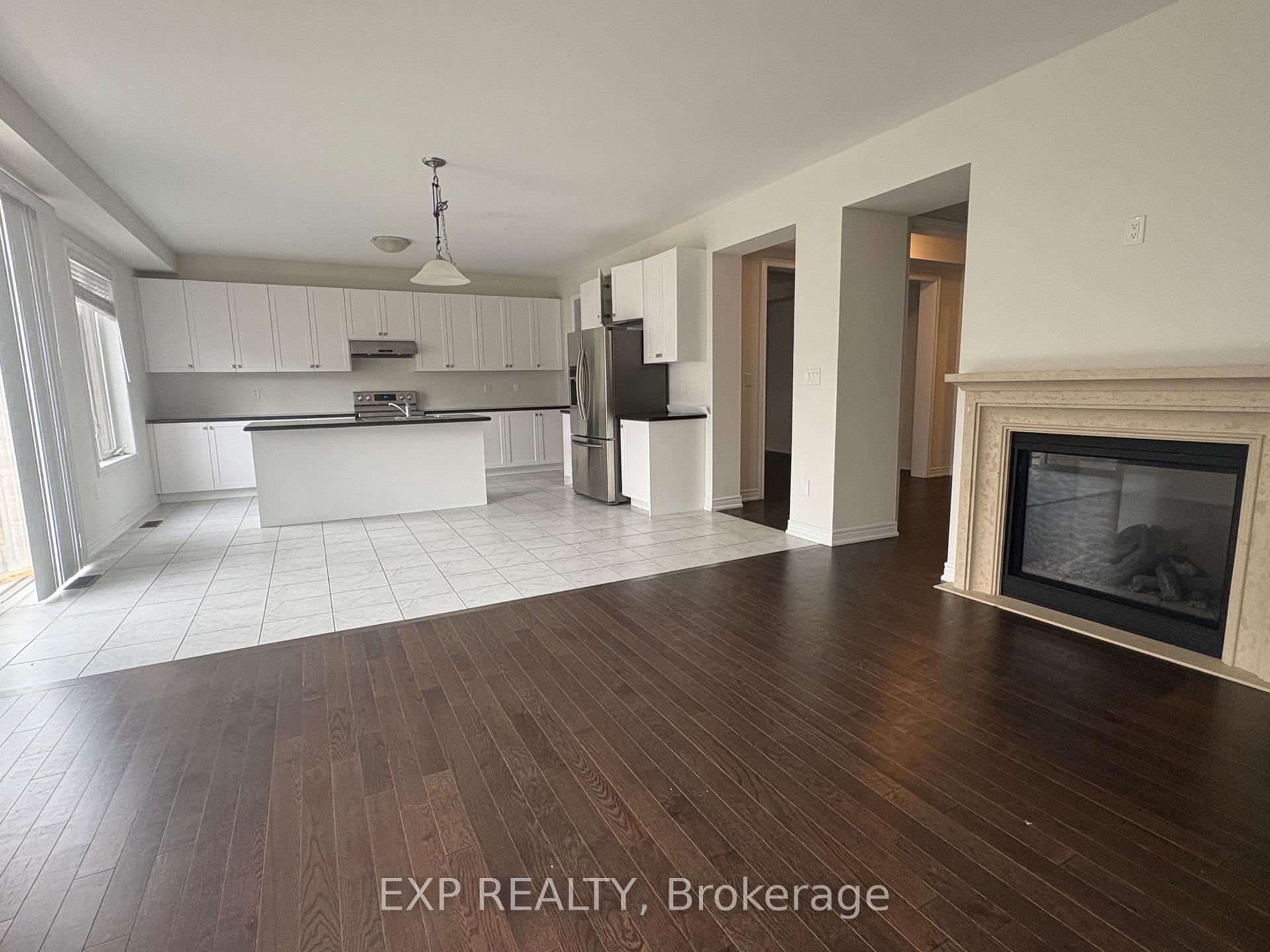 Photo 7 of 14 Alistair Crescent, Vaughan, Kleinburg — HOMEH