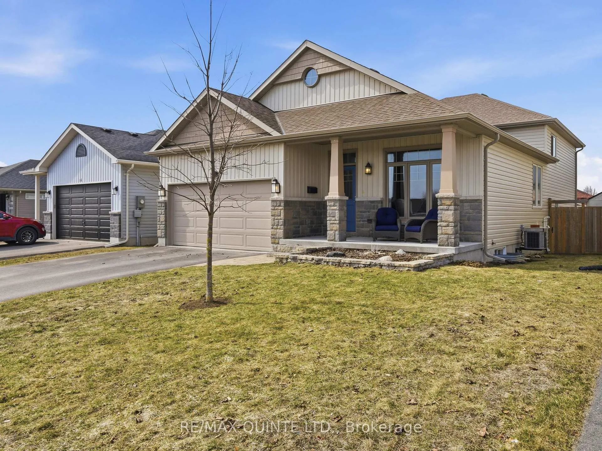 Photo 3 of 18 Deacon Place, Belleville, Belleville Ward — HOMEH