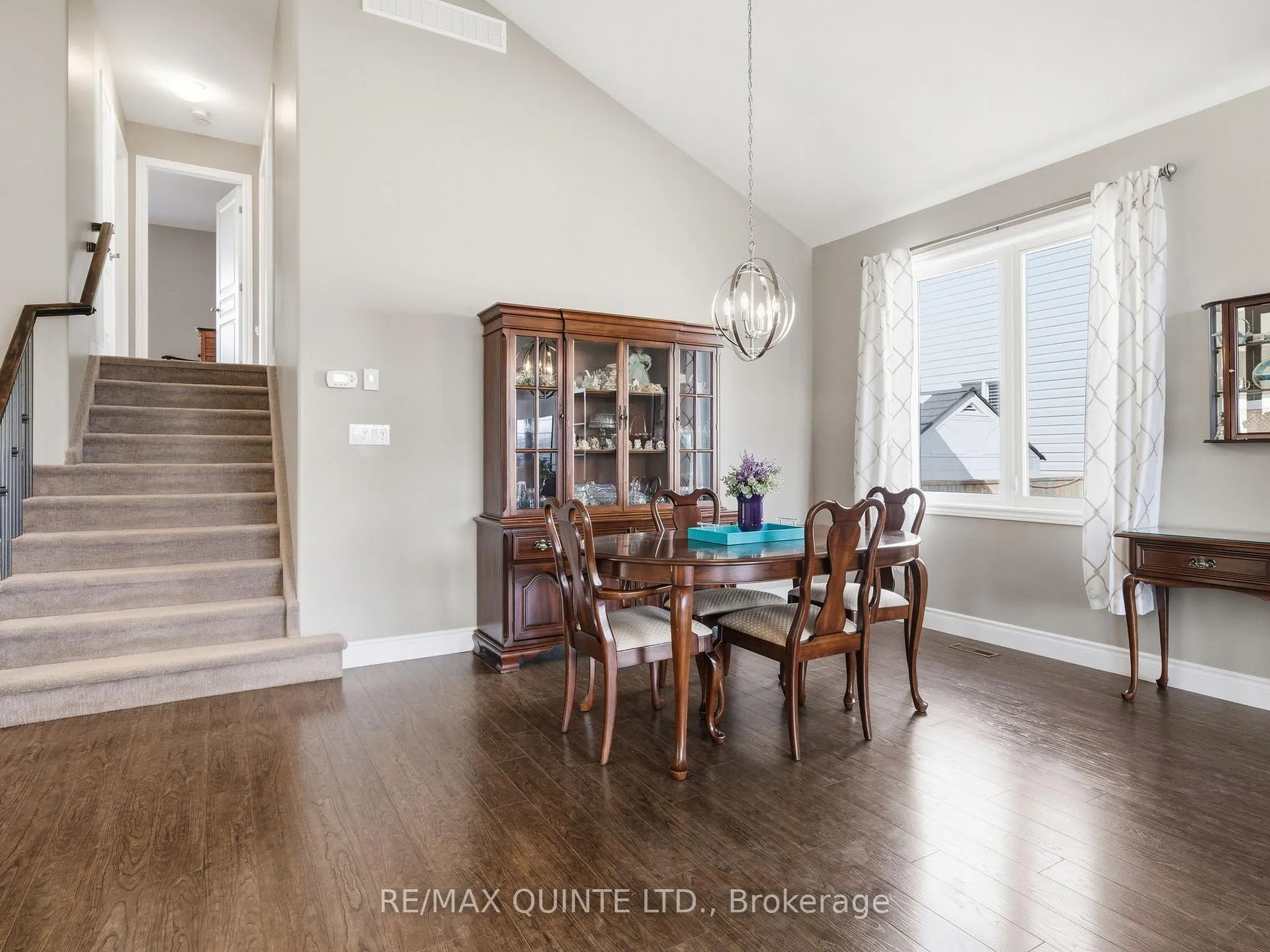 Photo 10 of 18 Deacon Place, Belleville, Belleville Ward — HOMEH