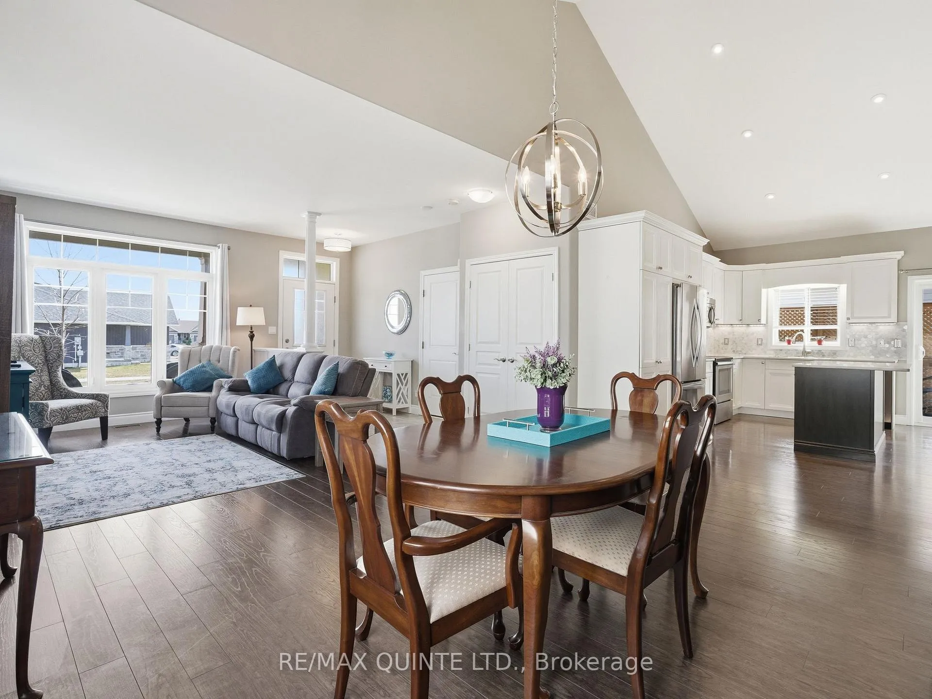 Photo 12 of 18 Deacon Place, Belleville, Belleville Ward — HOMEH