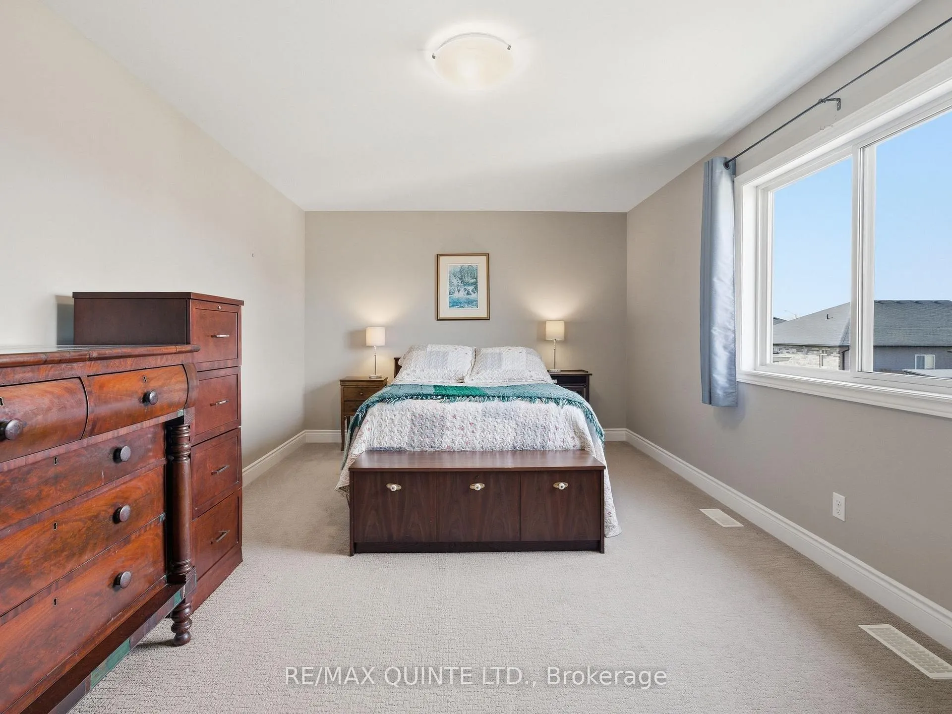 Photo 23 of 18 Deacon Place, Belleville, Belleville Ward — HOMEH