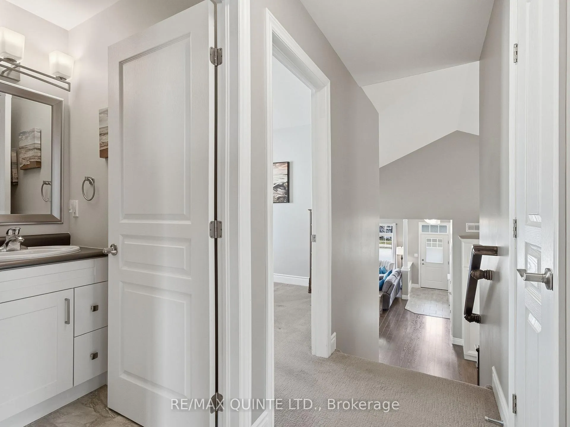 Photo 26 of 18 Deacon Place, Belleville, Belleville Ward — HOMEH