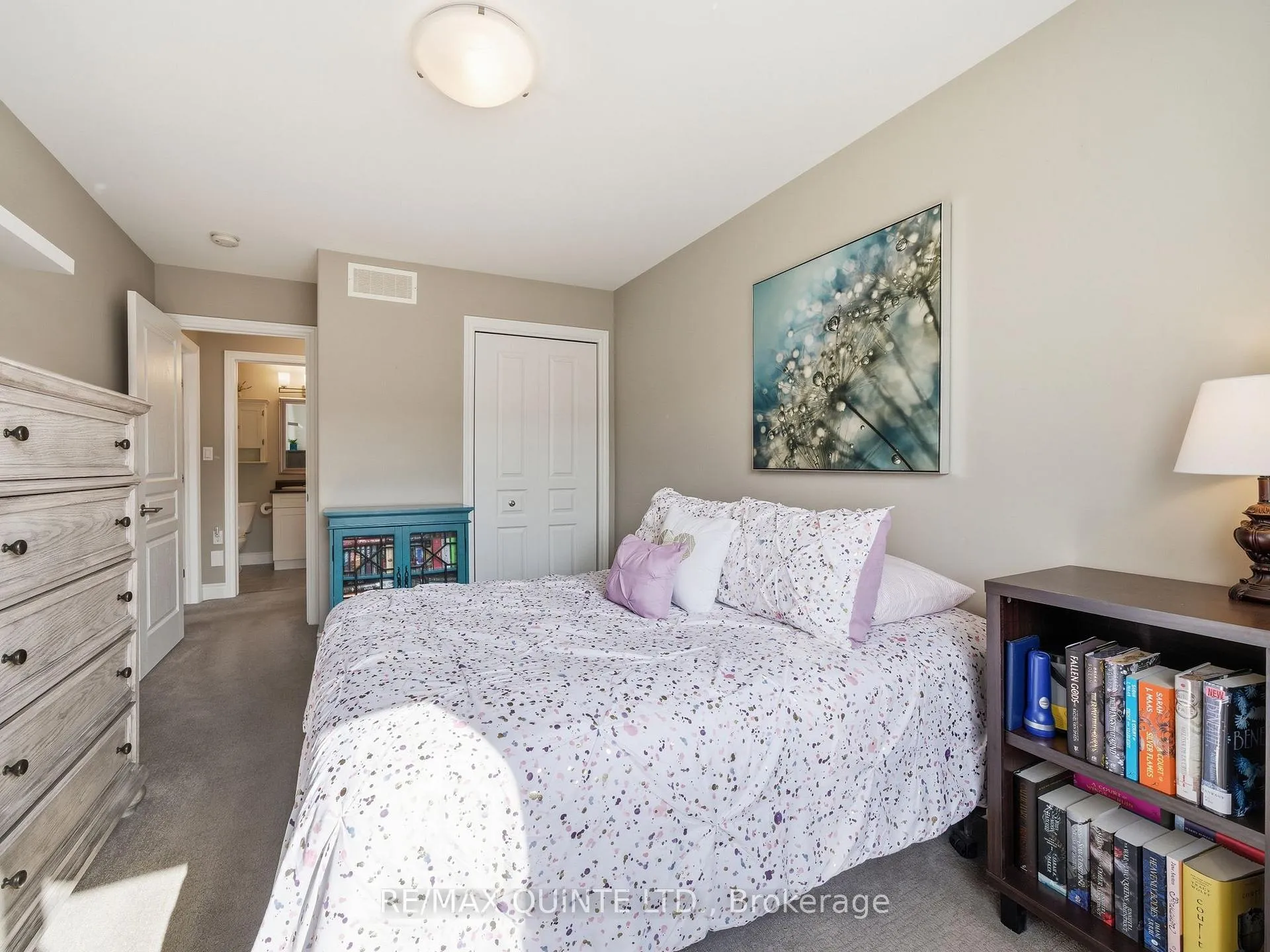 Photo 28 of 18 Deacon Place, Belleville, Belleville Ward — HOMEH