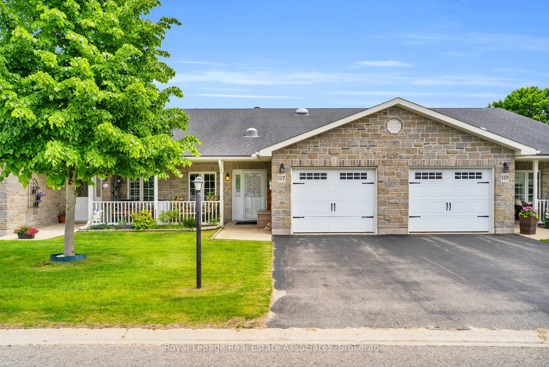 Photo 1 of 117 Greenway Drive, Wasaga Beach — HOMEH