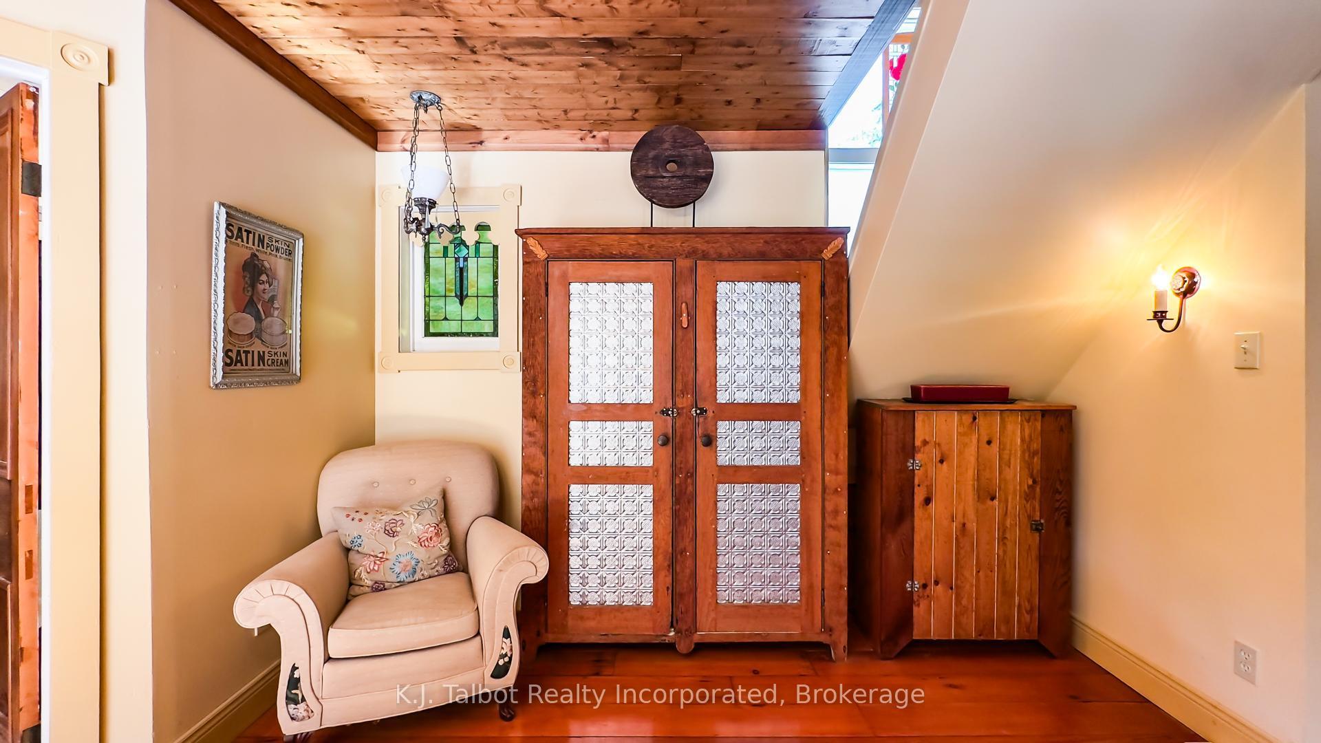 Photo 8 of 3 David Street E, Bluewater, Bayfield — HOMEH