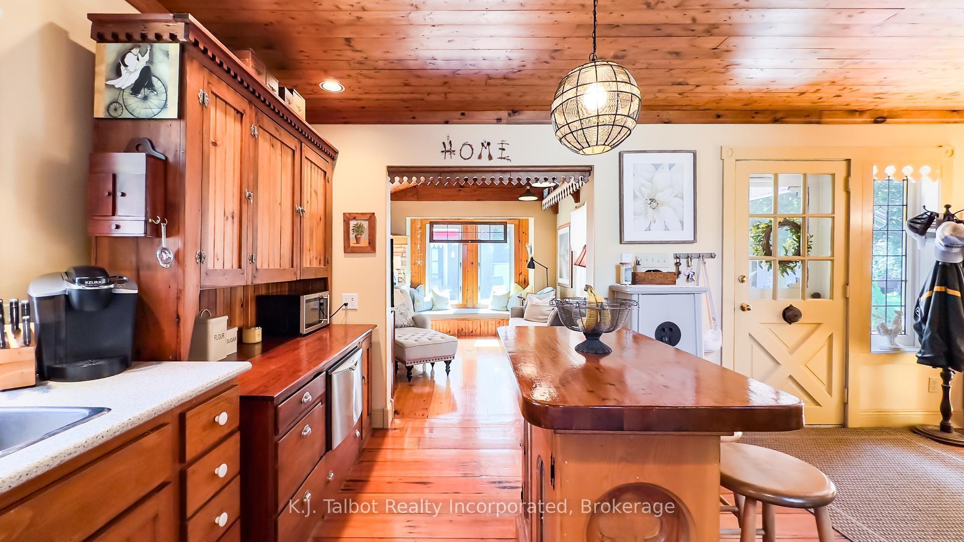 Photo 17 of 3 David Street E, Bluewater, Bayfield — HOMEH