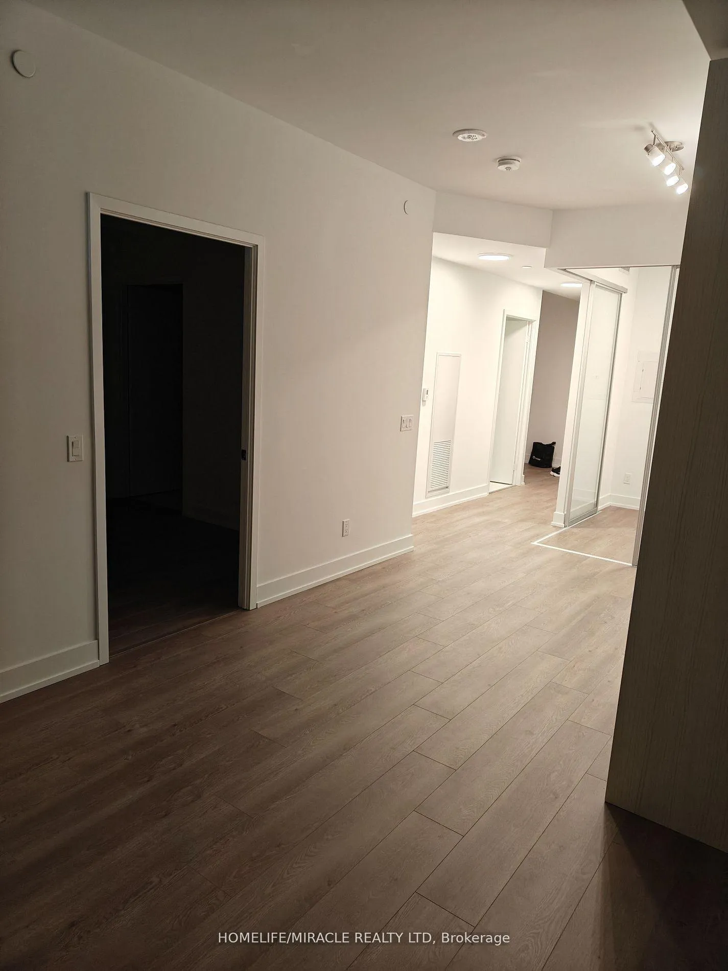 Photo 4 of Unit 202, 308 Jarvis St, Toronto, Church-Yonge Corridor — HOMEH
