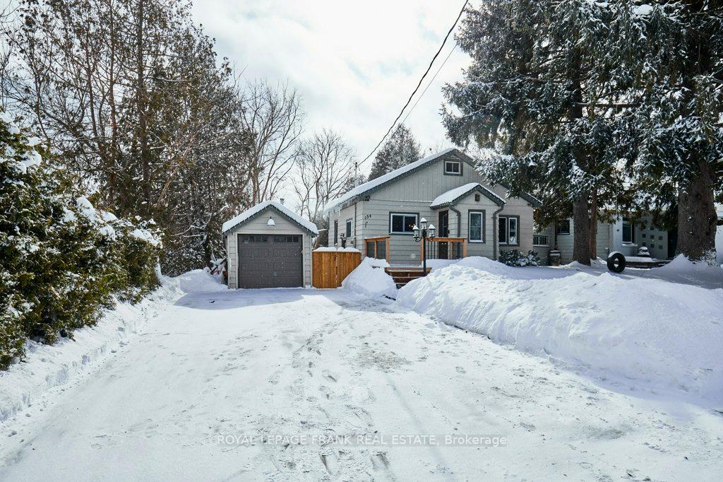 Photo 2 of 154 Victoria Drive, Uxbridge — HOMEH