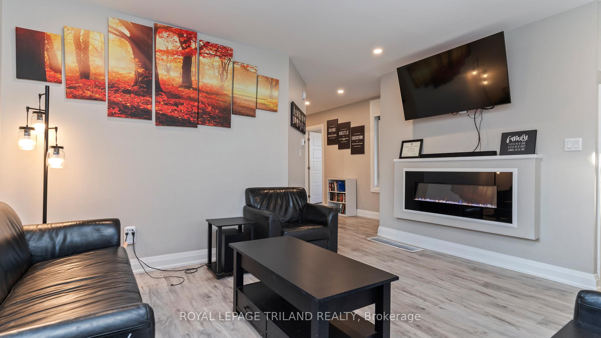 Photo 6 of 185 Queen Street, West Elgin, Rodney — HOMEH