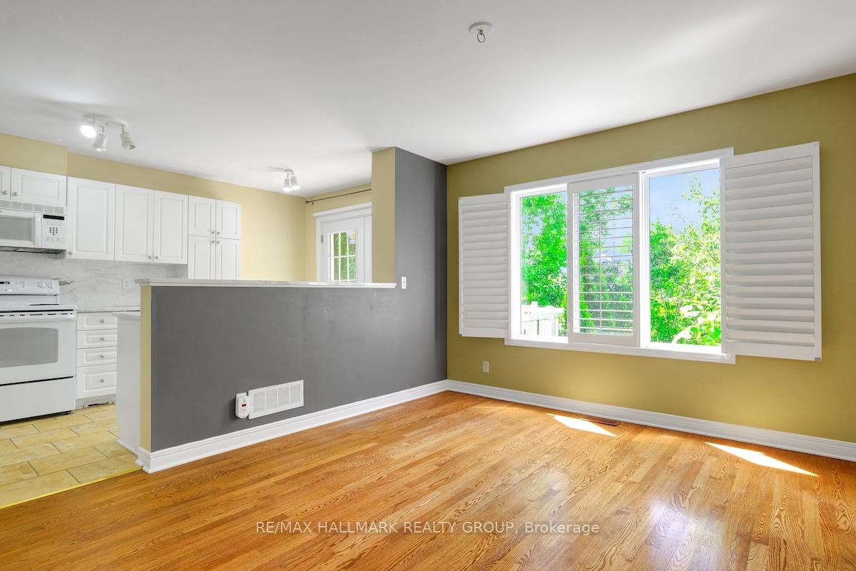 Photo 3 of 10 Sonata Place, Ottawa, Riverview Park — HOMEH