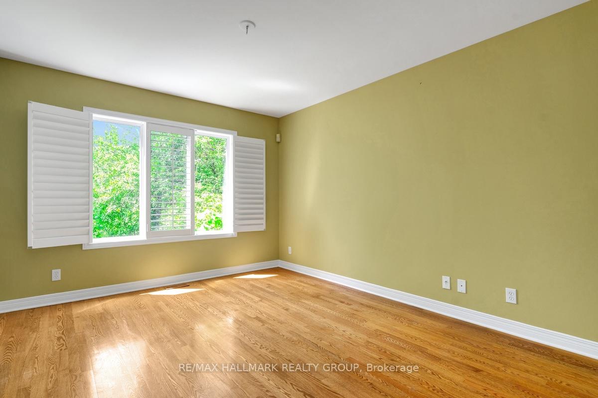 Photo 5 of 10 Sonata Place, Ottawa, Riverview Park — HOMEH